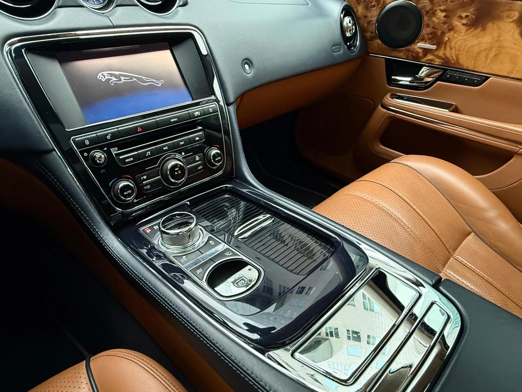 Hoofdafbeelding Jaguar XJ