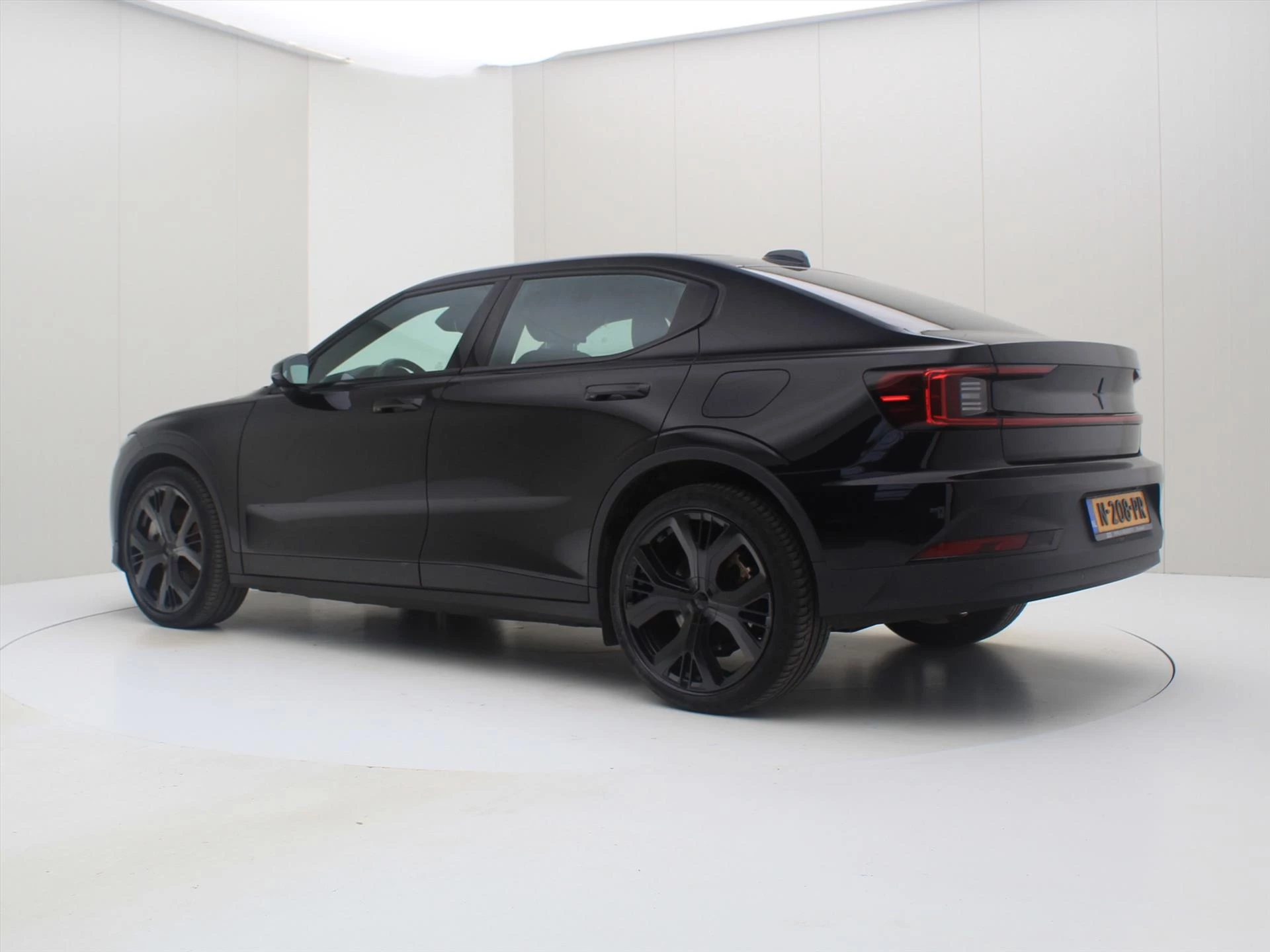 Hoofdafbeelding Polestar 2