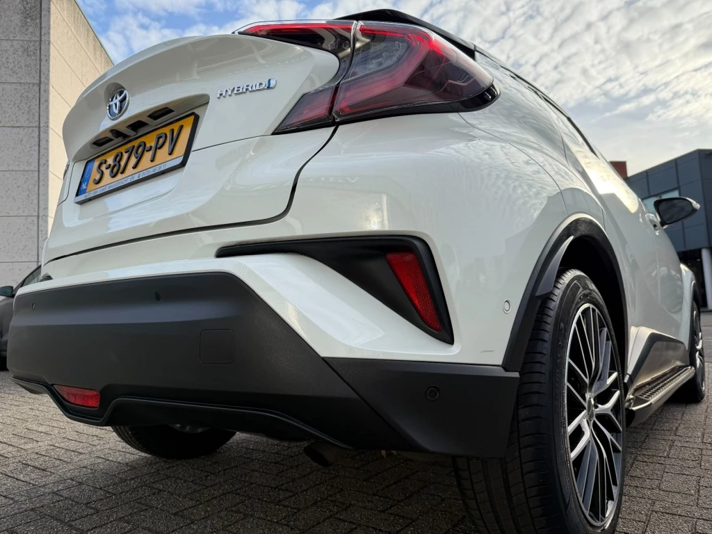 Hoofdafbeelding Toyota C-HR