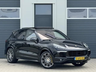 Hoofdafbeelding Porsche Cayenne Porsche Cayenne 4.2 D S 385PK+ / Sportdesign / Keramisch