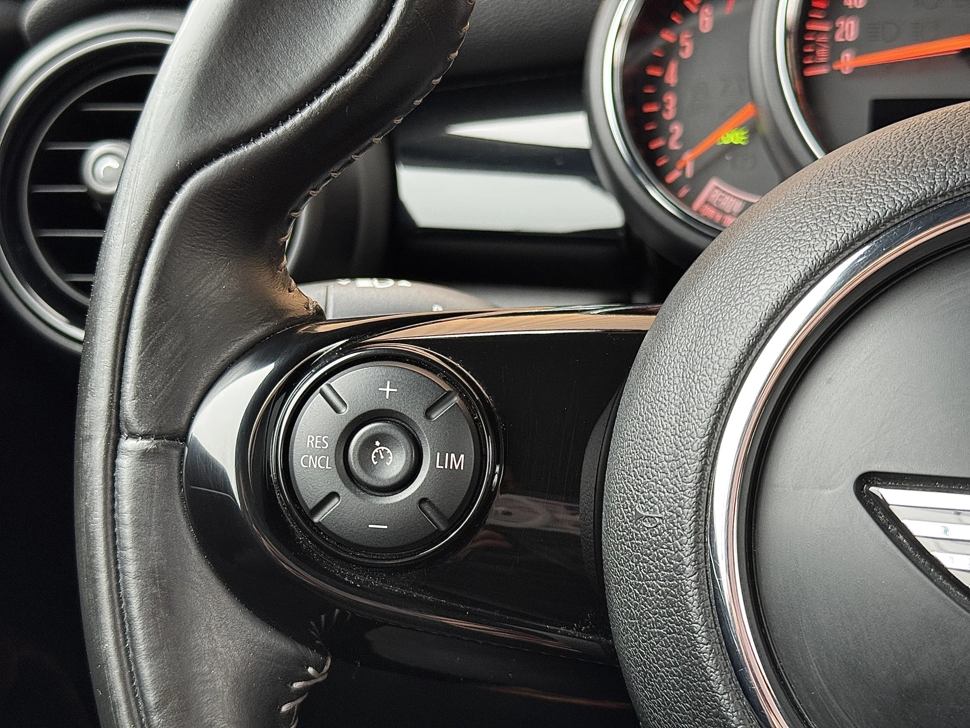 Hoofdafbeelding MINI Cooper Cabrio