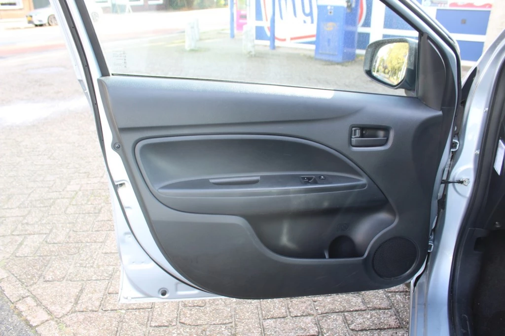 Hoofdafbeelding Mitsubishi Space Star