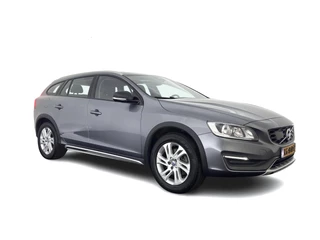 Volvo V60 Cross Country 2.0 D3 Momentum Business *LEATHER | NAVI-FULLMAP | CAMERA | TOWBAR | HEATED-COMFORTSEATS | 17''ALU*