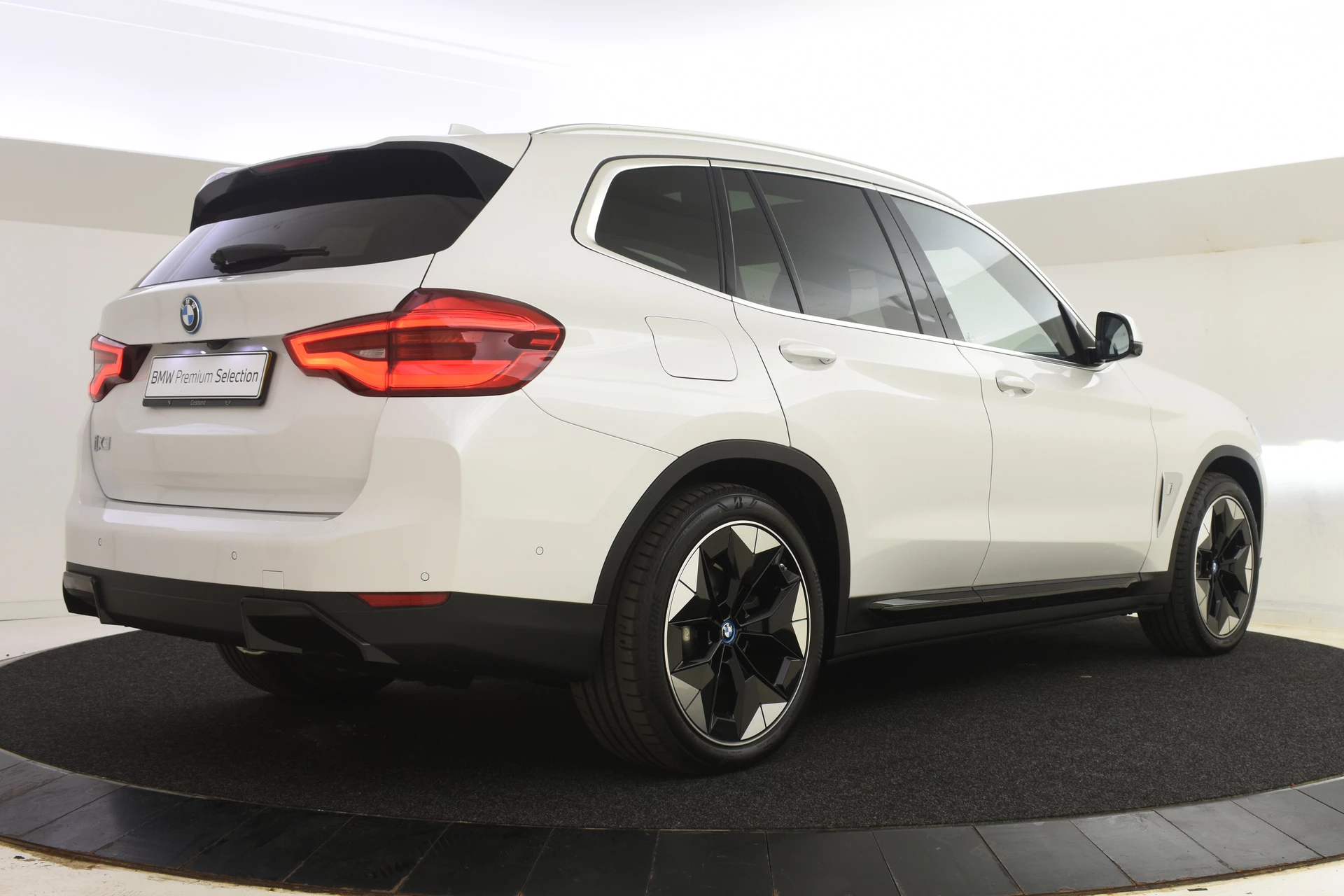 Hoofdafbeelding BMW iX3