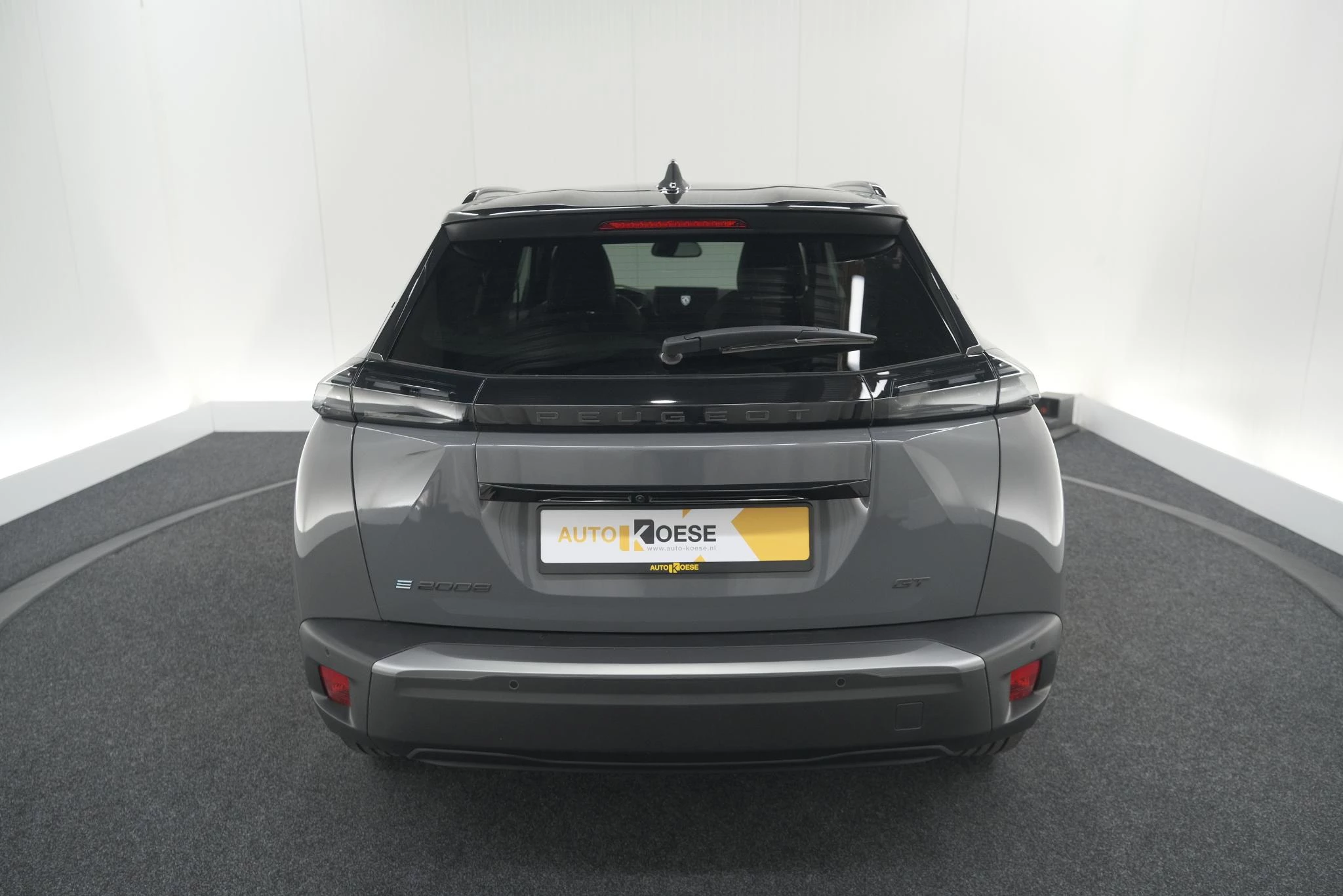 Hoofdafbeelding Peugeot e-2008