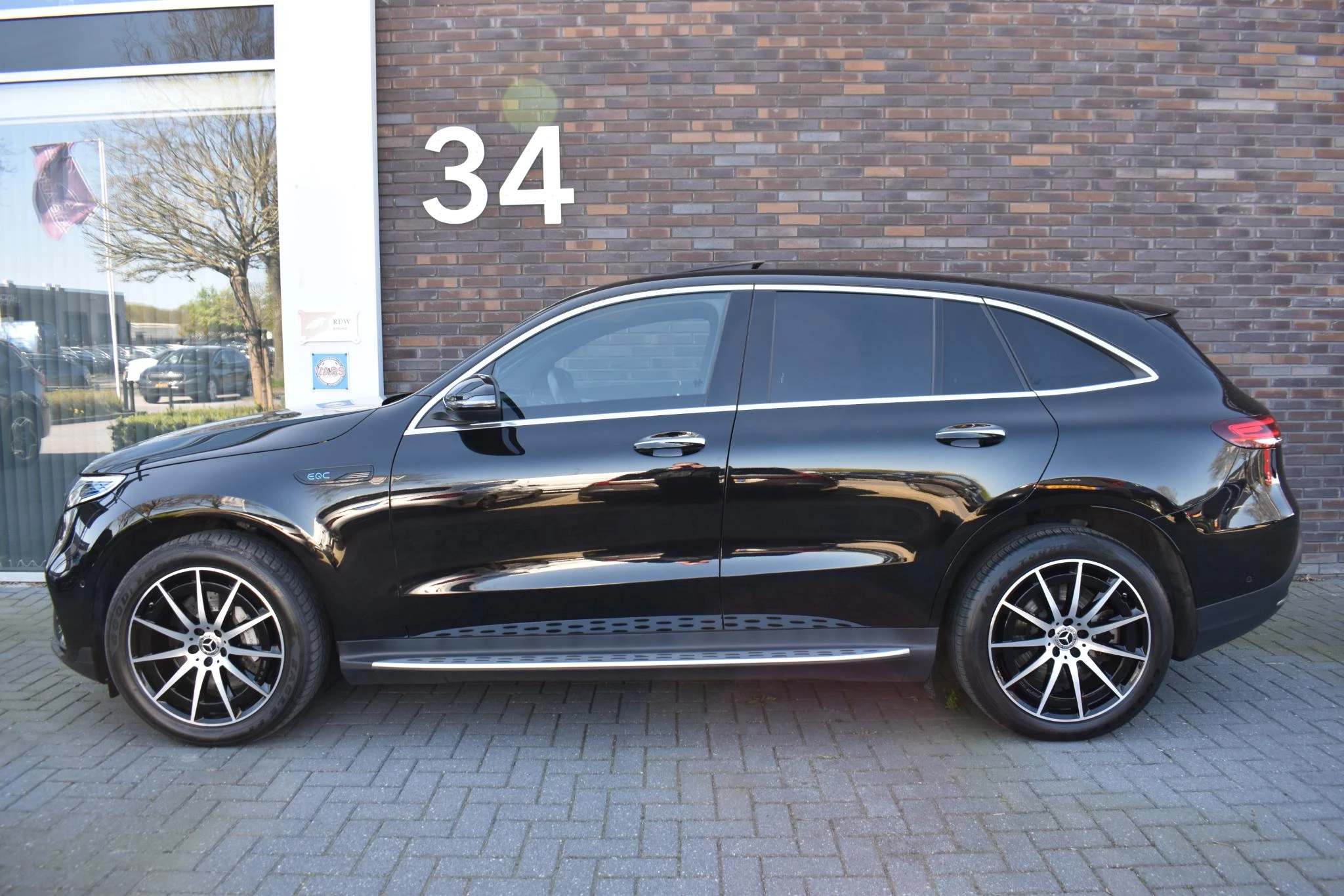 Hoofdafbeelding Mercedes-Benz EQC