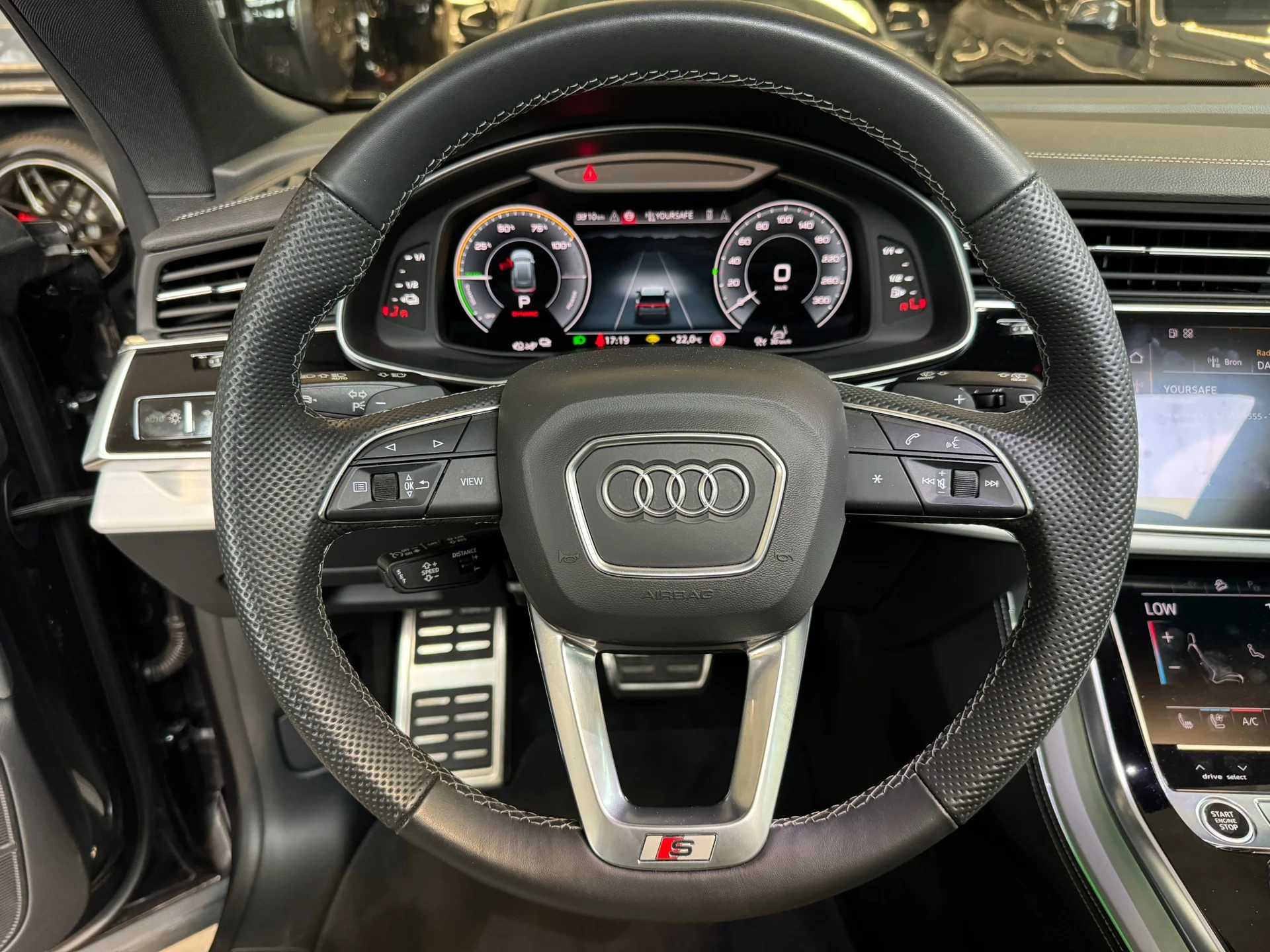Hoofdafbeelding Audi Q8