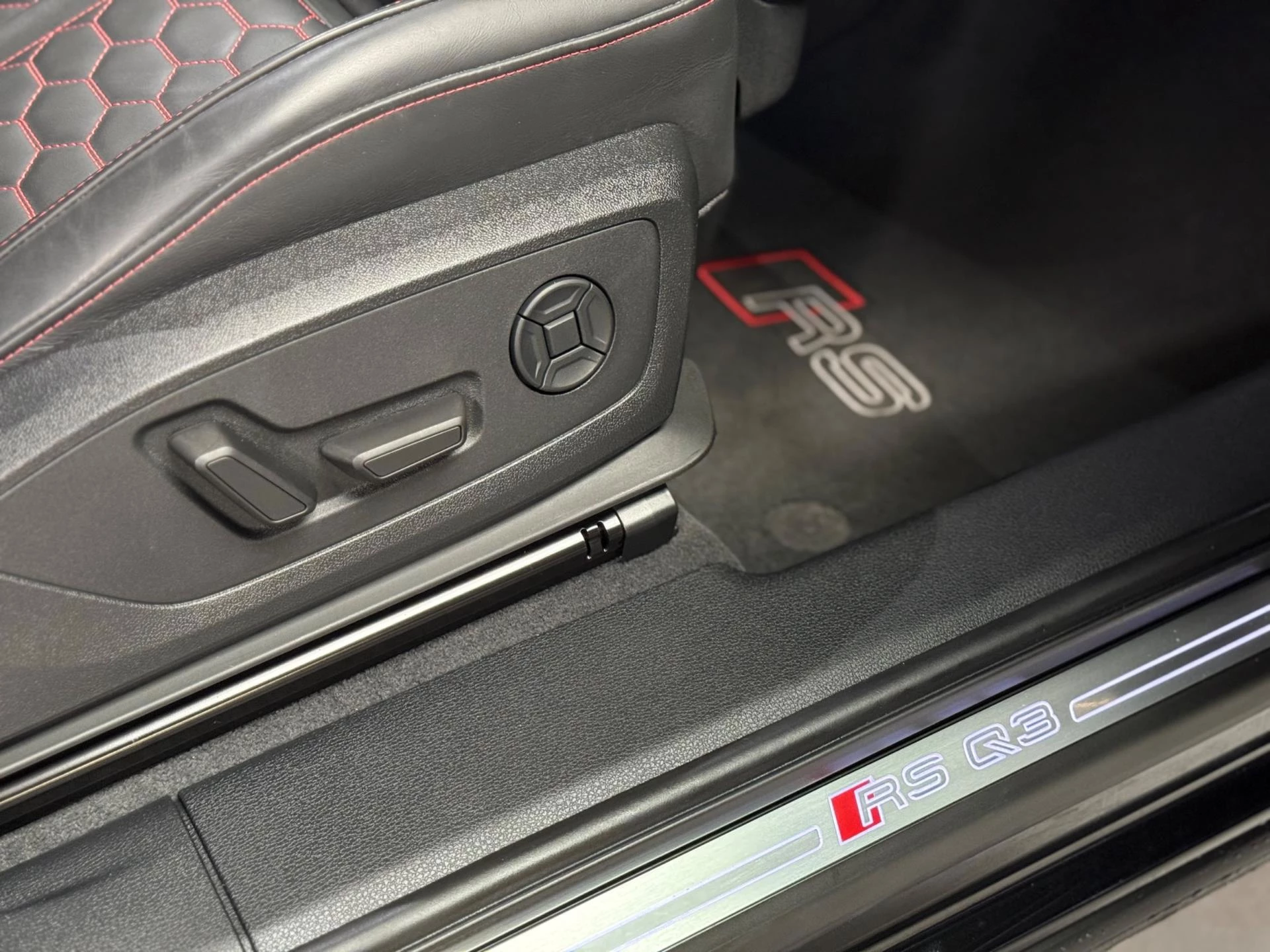 Hoofdafbeelding Audi RSQ3