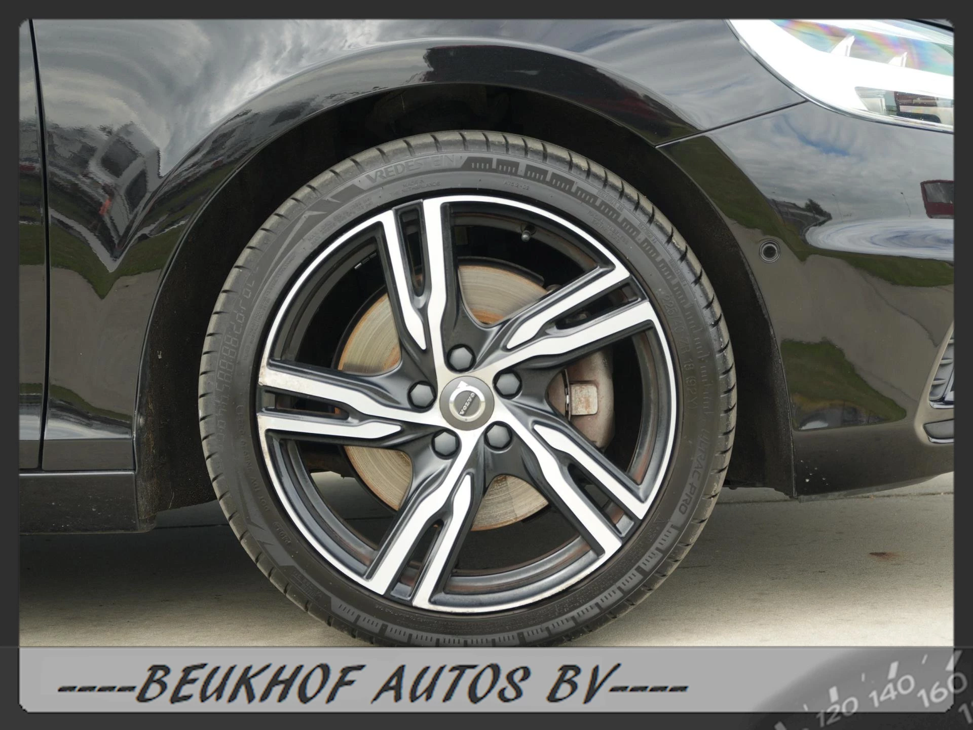 Hoofdafbeelding Volvo V40