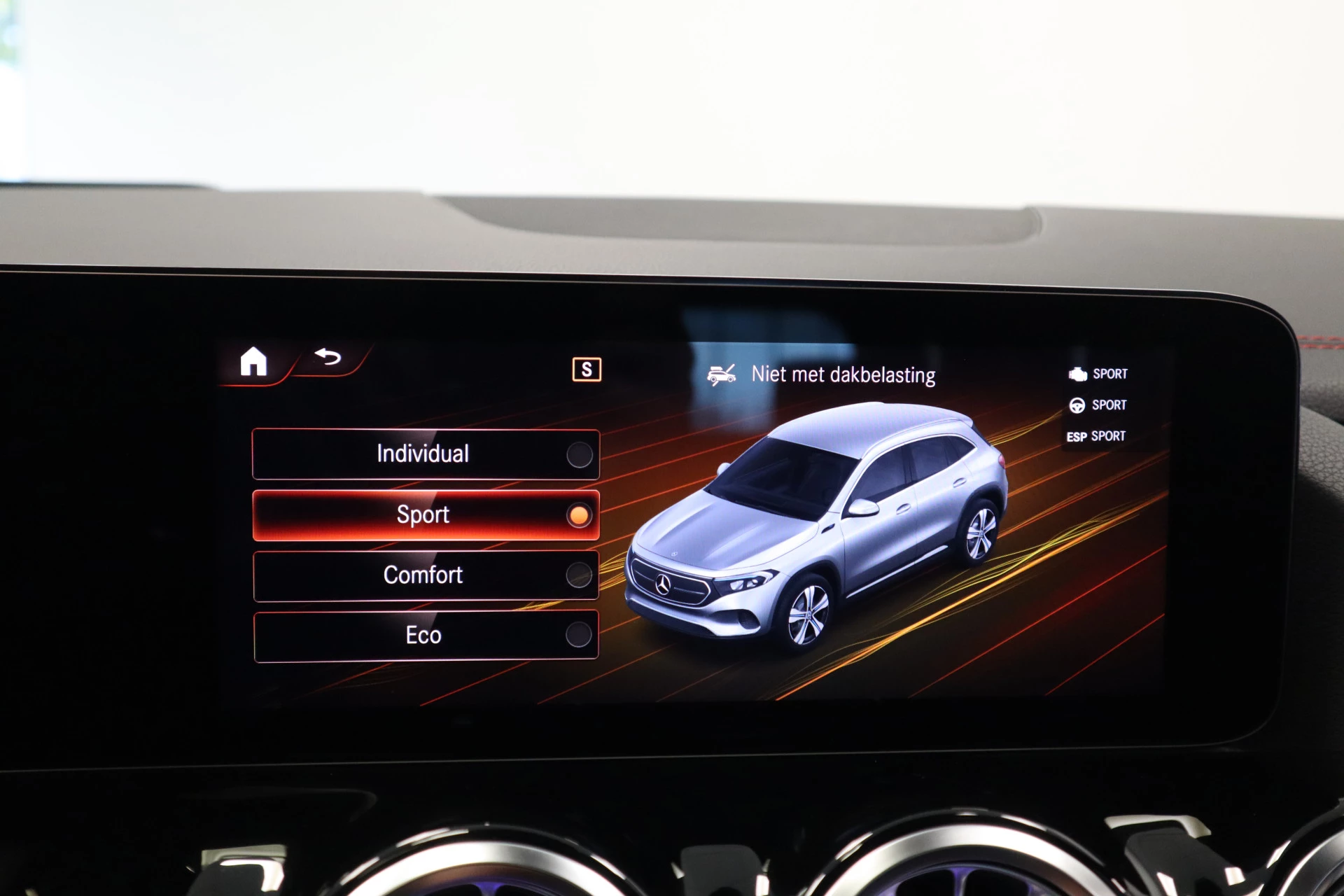Hoofdafbeelding Mercedes-Benz EQA