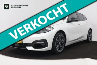 BMW 1-serie 118i Executive Edition (STOEL/STUUR VERWARMING, CAMERA, CRUISE CONTROL ADAPTIEF, SFEERVERLICHTING, PARKEERSENSOREN)