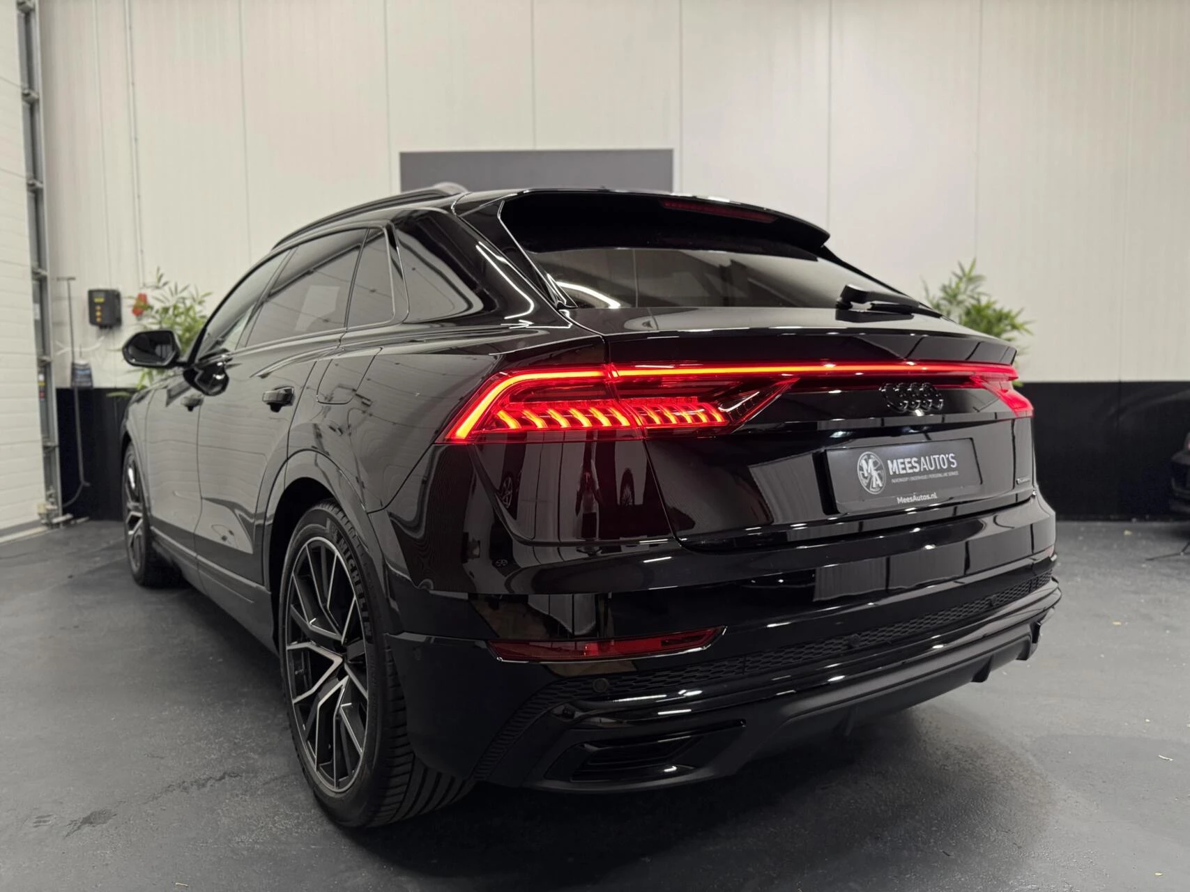 Hoofdafbeelding Audi Q8