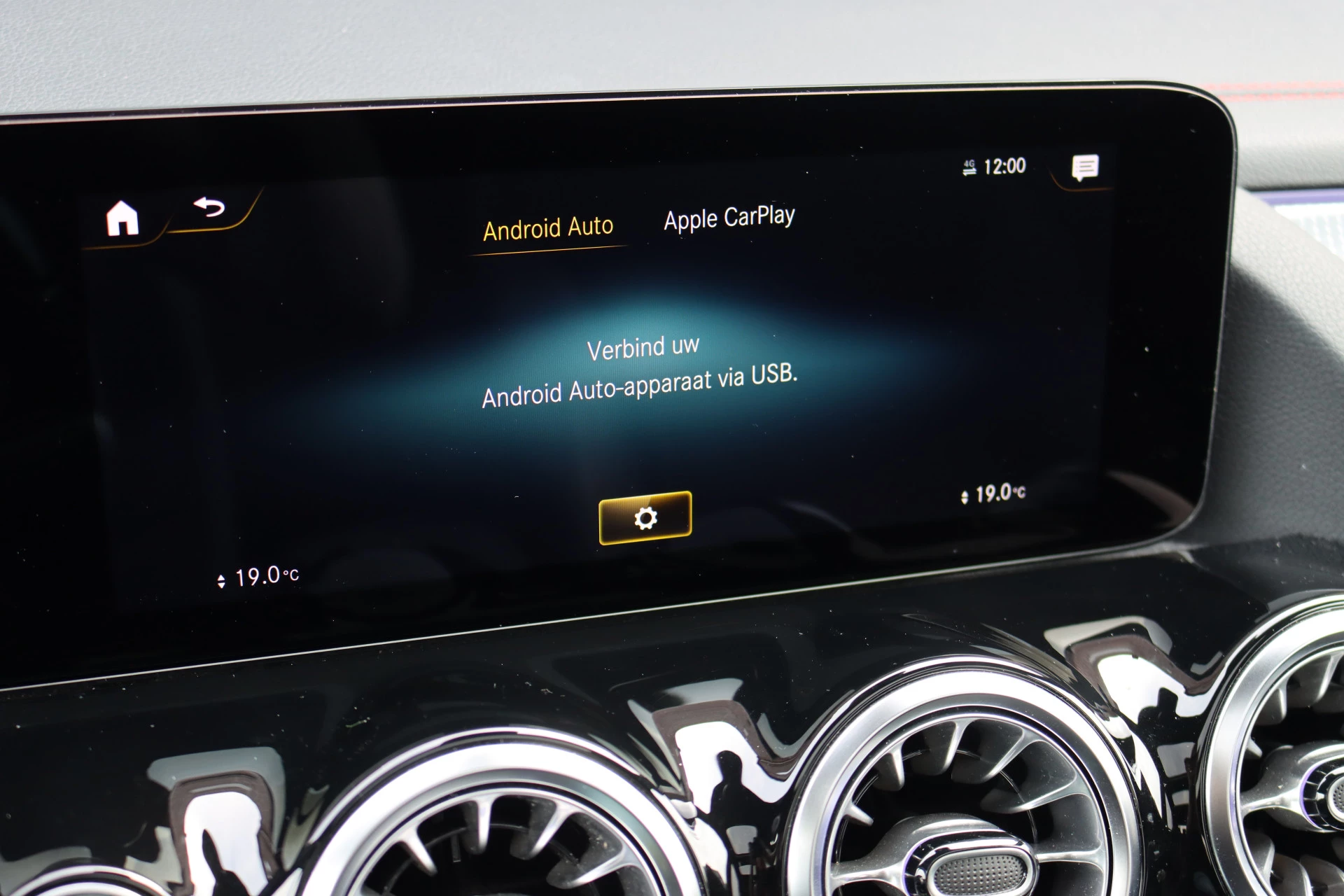 Hoofdafbeelding Mercedes-Benz EQA