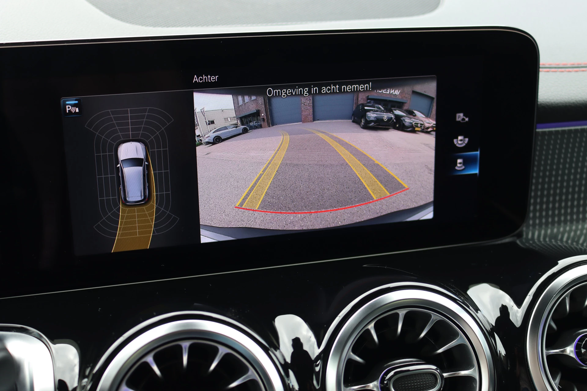 Hoofdafbeelding Mercedes-Benz EQB