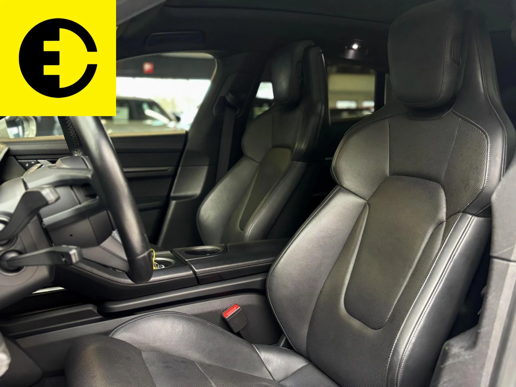 Hoofdafbeelding Porsche Taycan