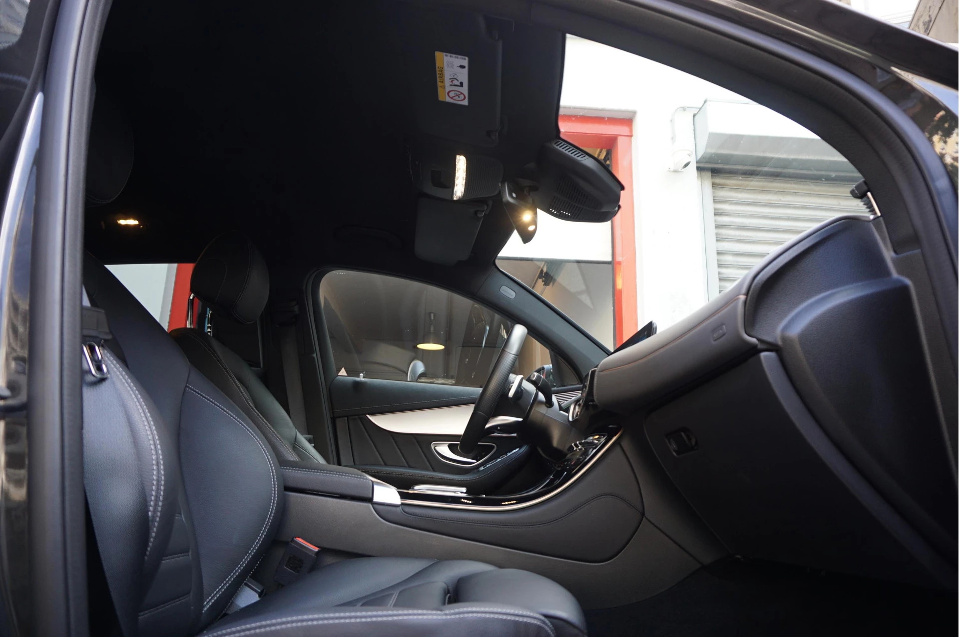 Hoofdafbeelding Mercedes-Benz EQC