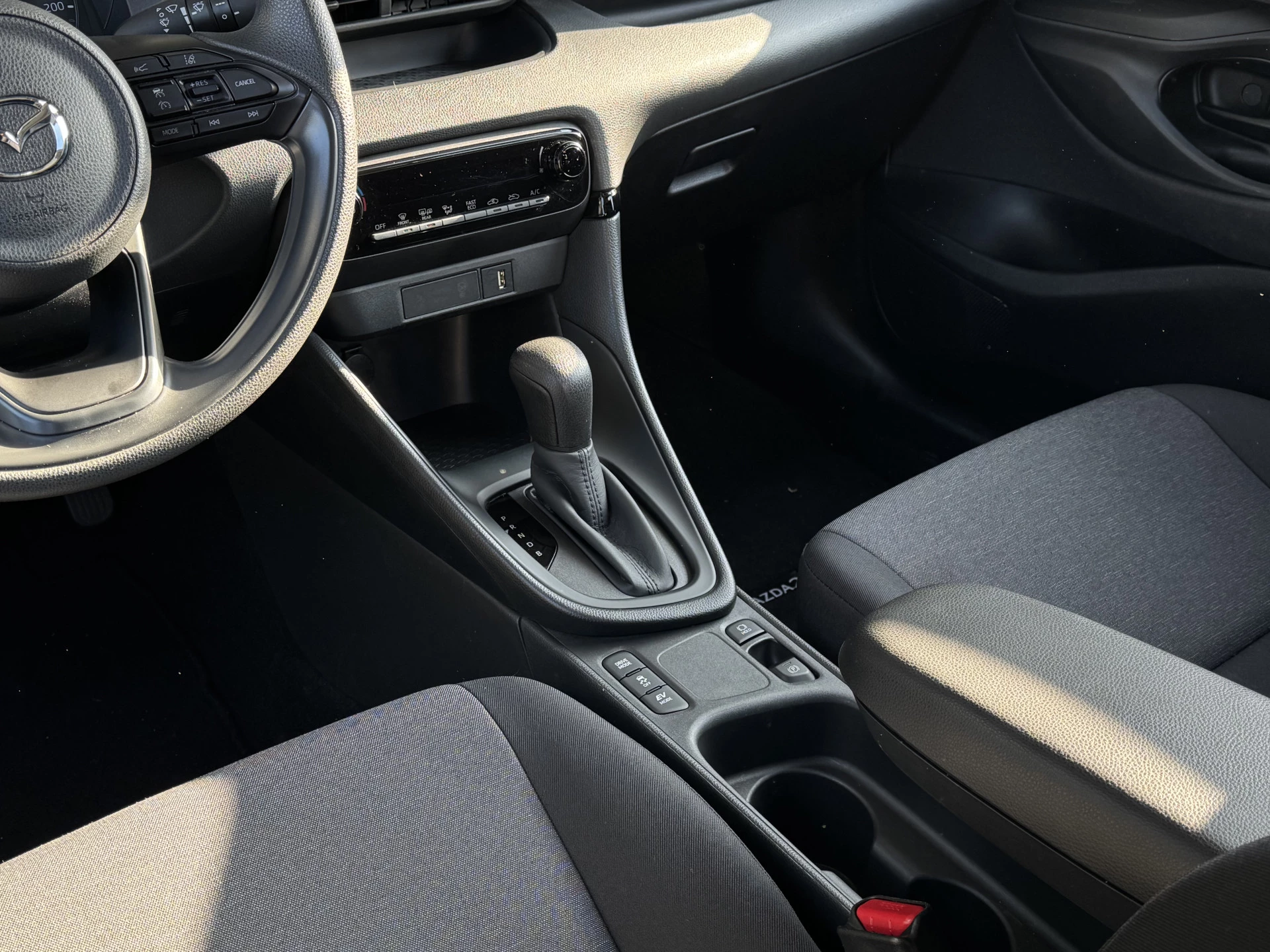 Hoofdafbeelding Mazda 2 Hybrid