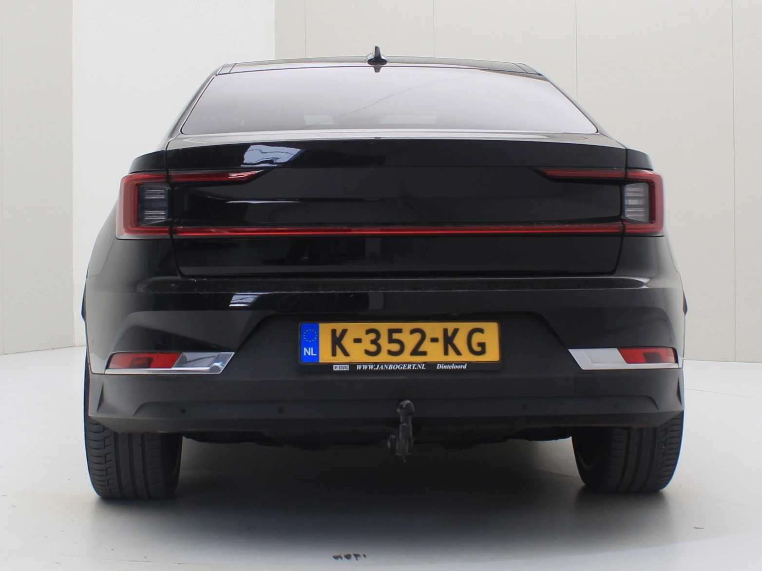 Hoofdafbeelding Polestar 2