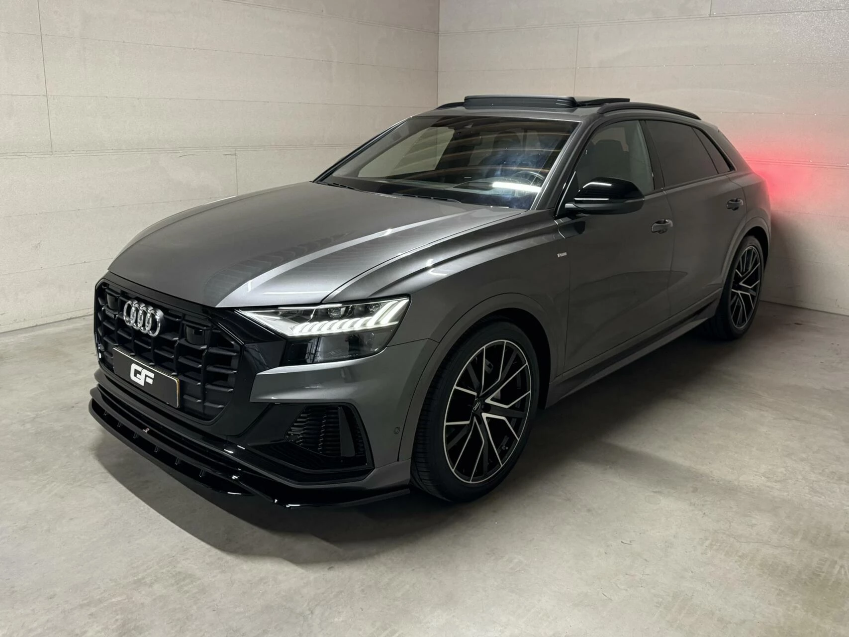 Hoofdafbeelding Audi Q8