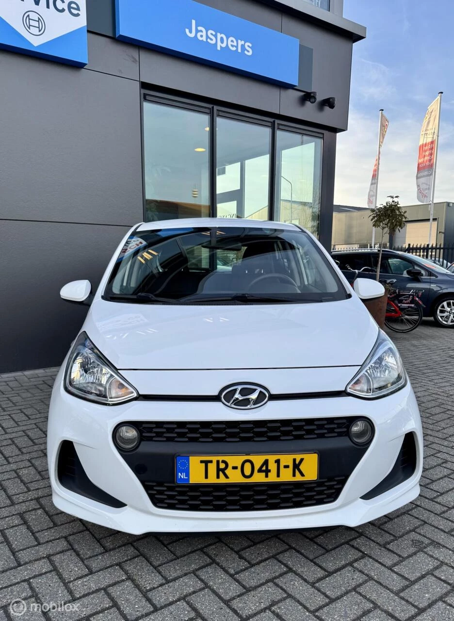 Hoofdafbeelding Hyundai i10