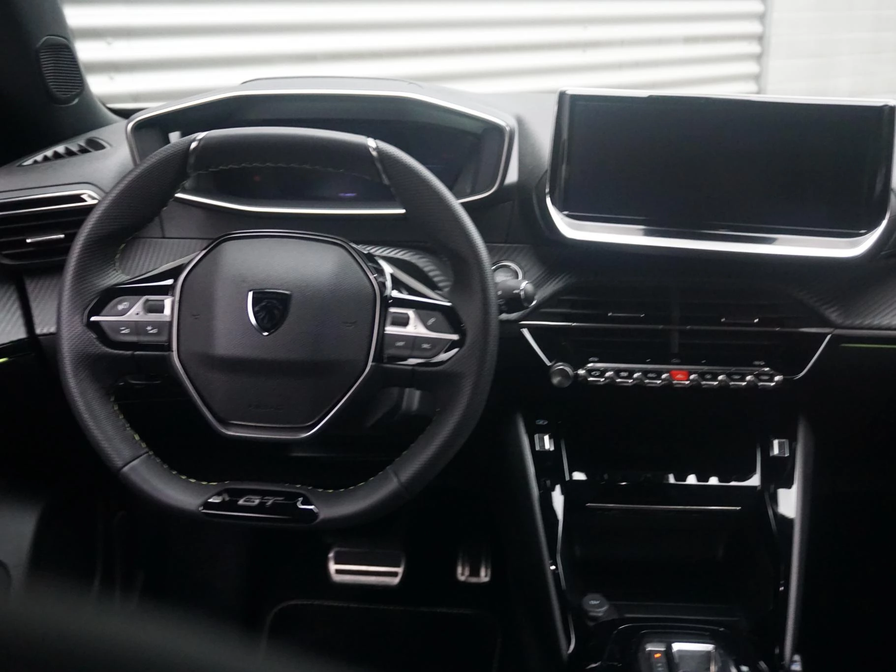 Hoofdafbeelding Peugeot e-2008