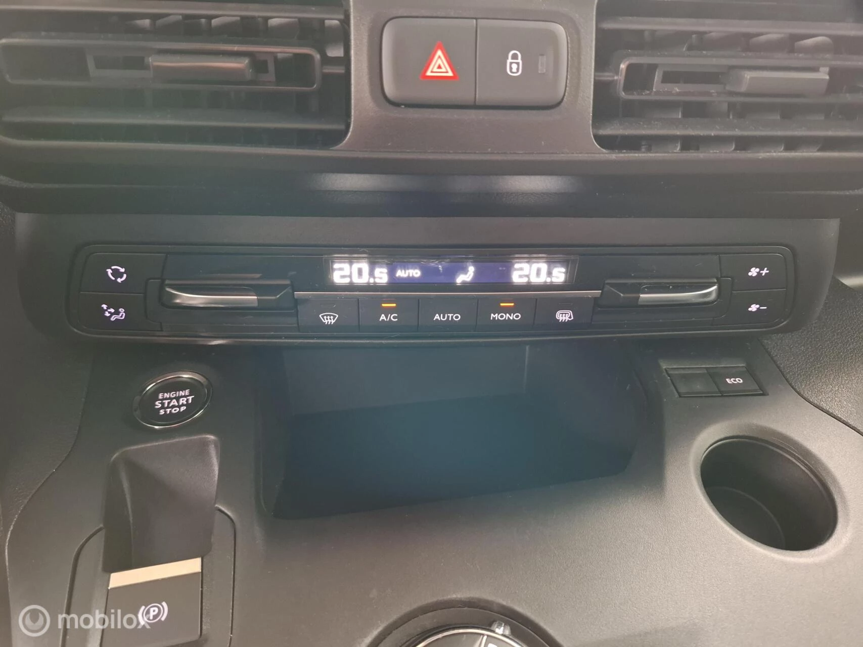 Hoofdafbeelding Peugeot Partner