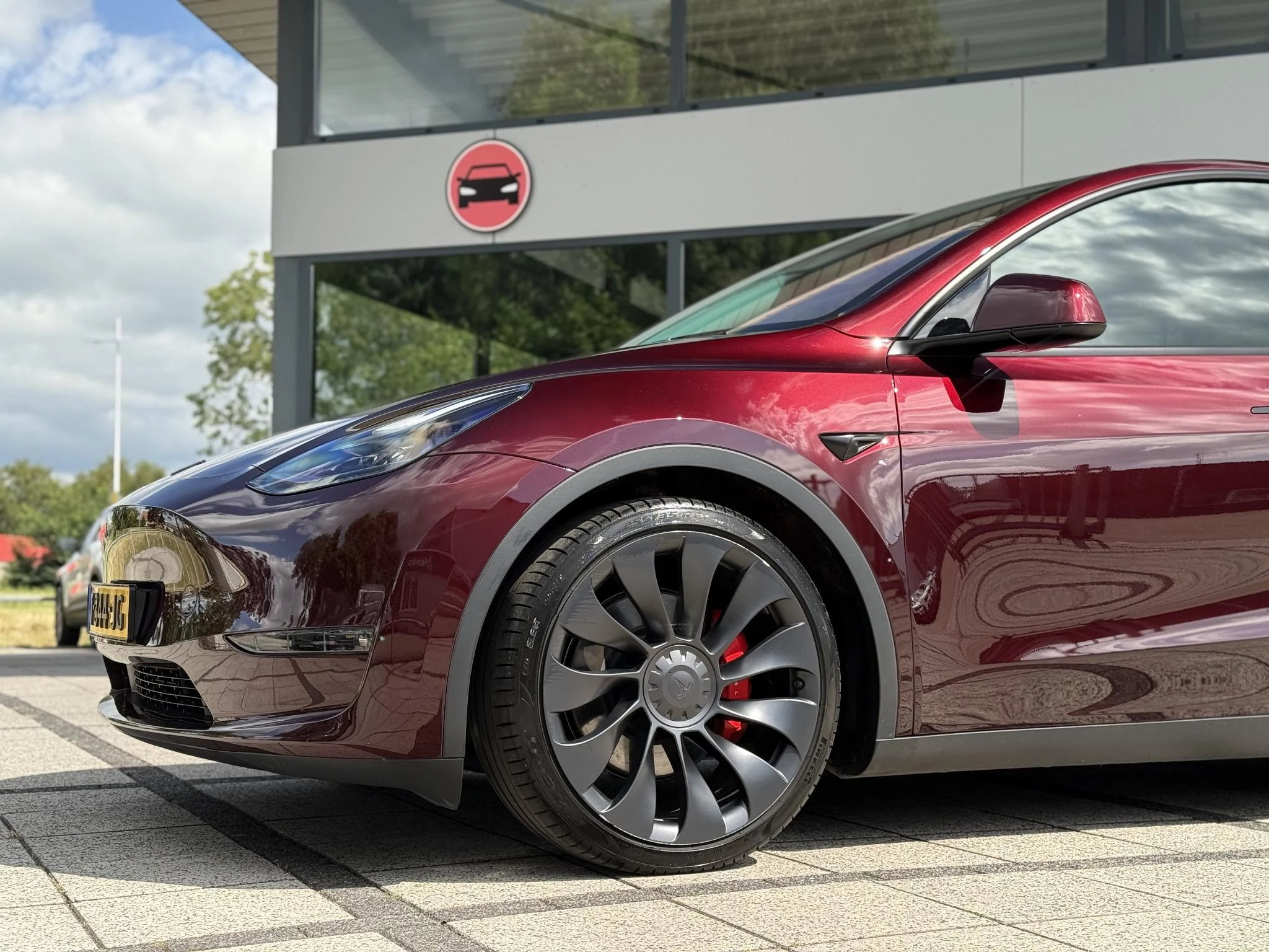 Hoofdafbeelding Tesla Model Y