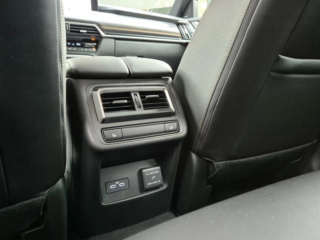 Hoofdafbeelding Mazda CX-60