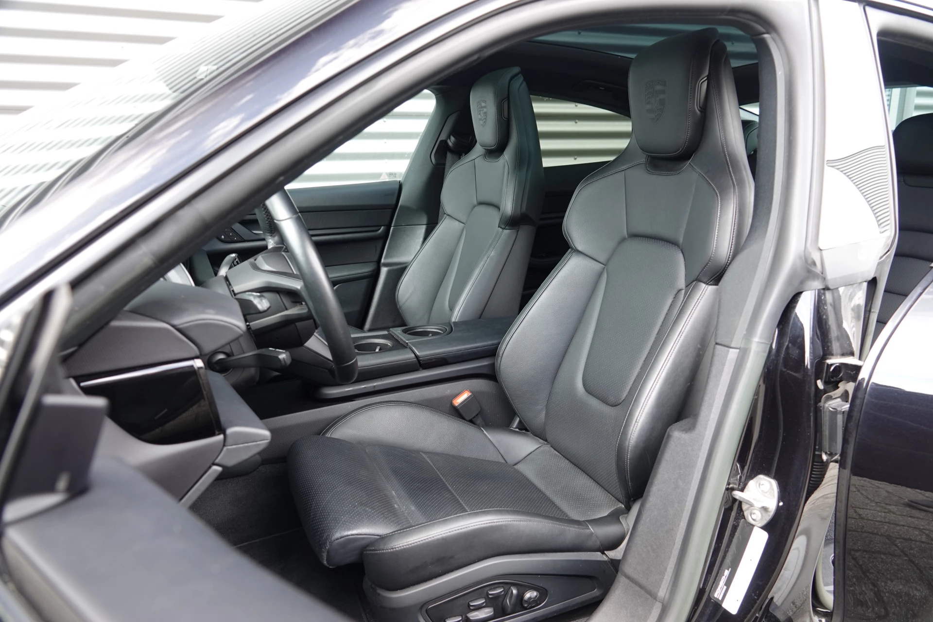 Hoofdafbeelding Porsche Taycan