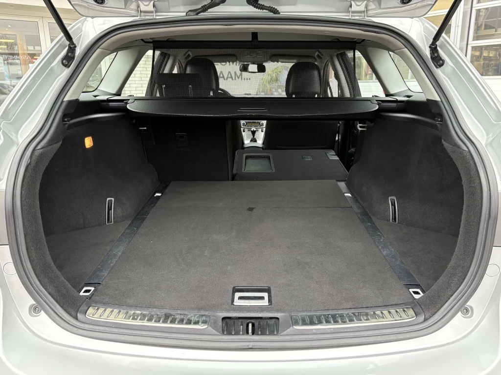 Hoofdafbeelding Toyota Avensis