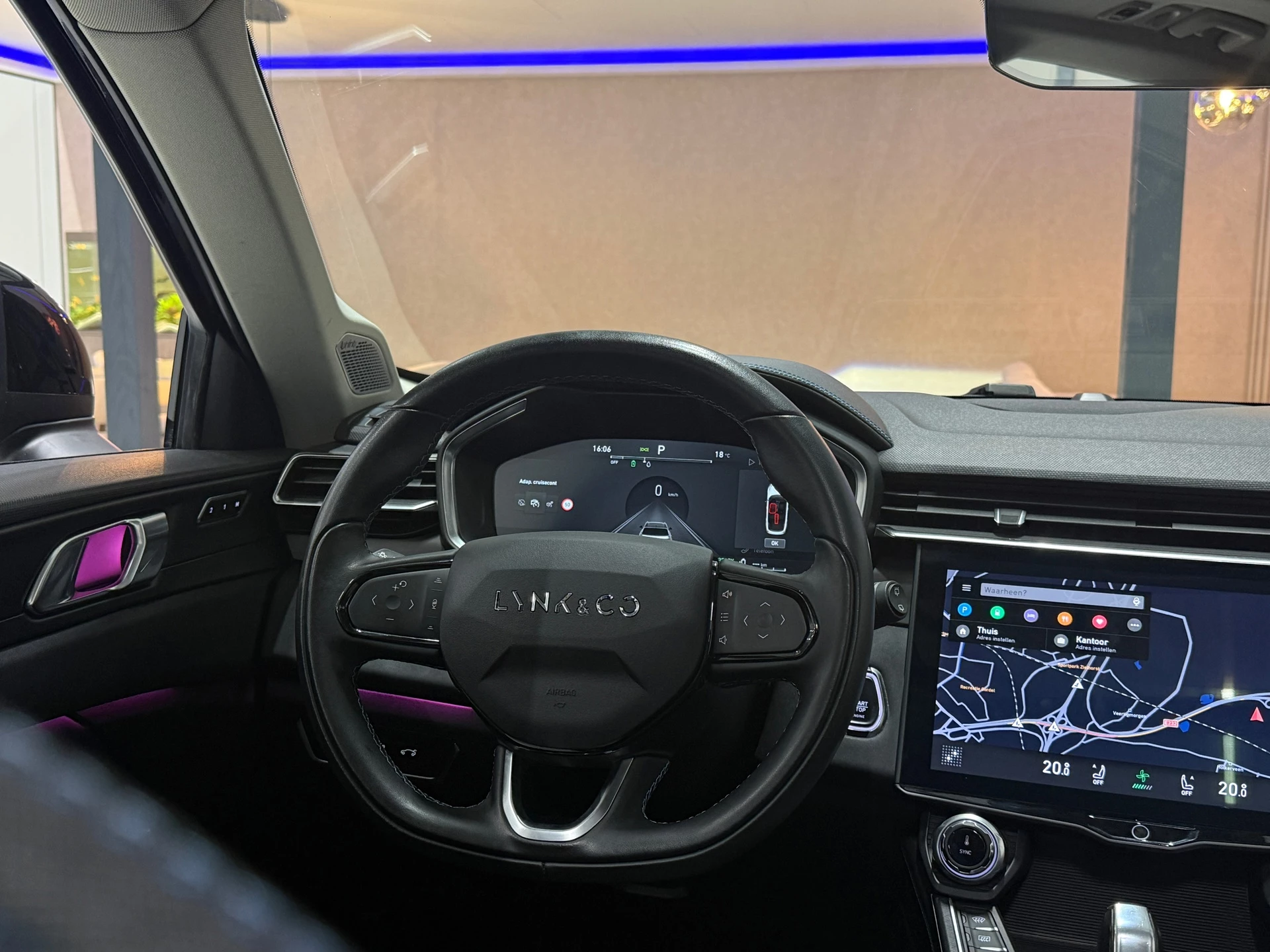 Hoofdafbeelding Lynk & Co 01