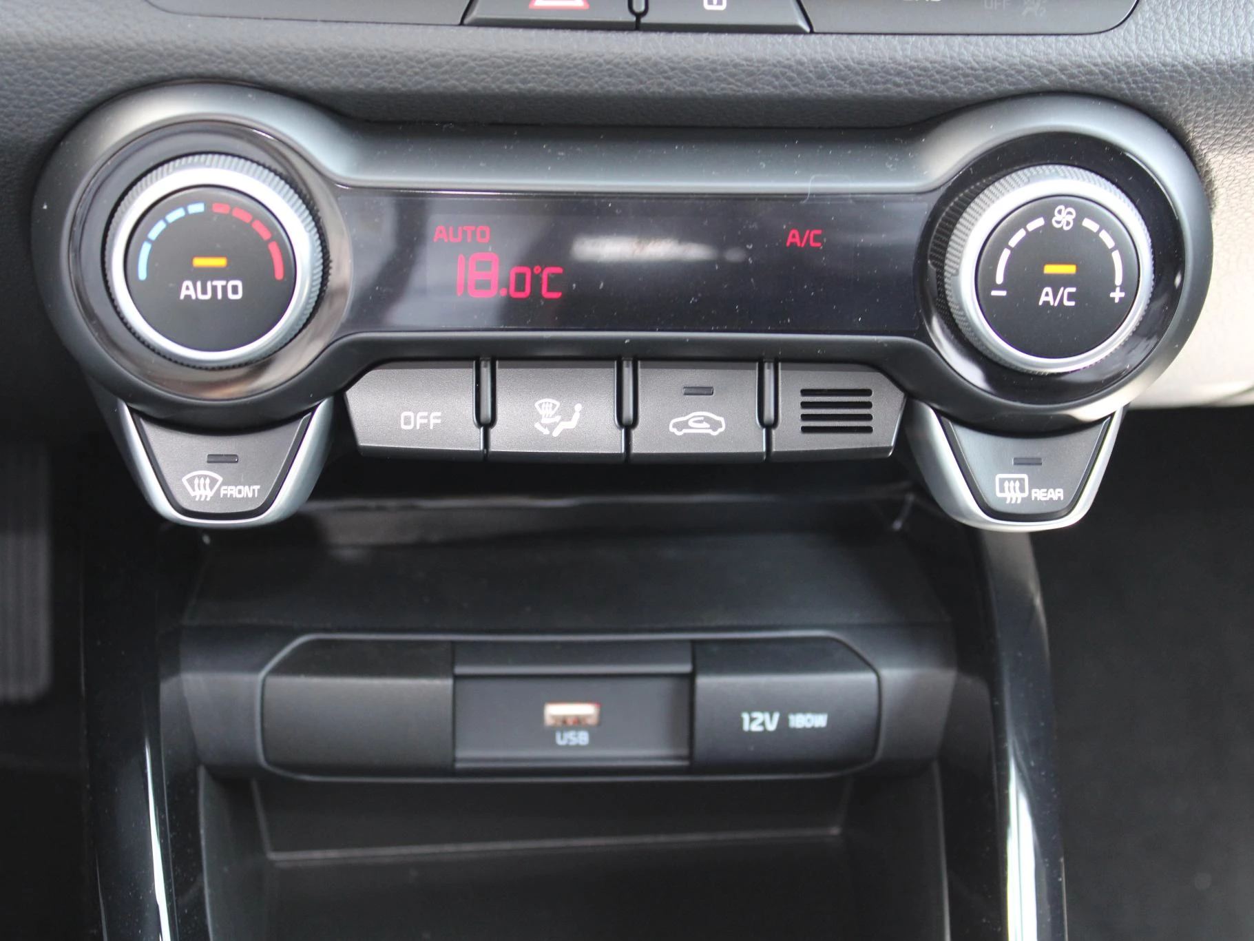 Hoofdafbeelding Kia Stonic