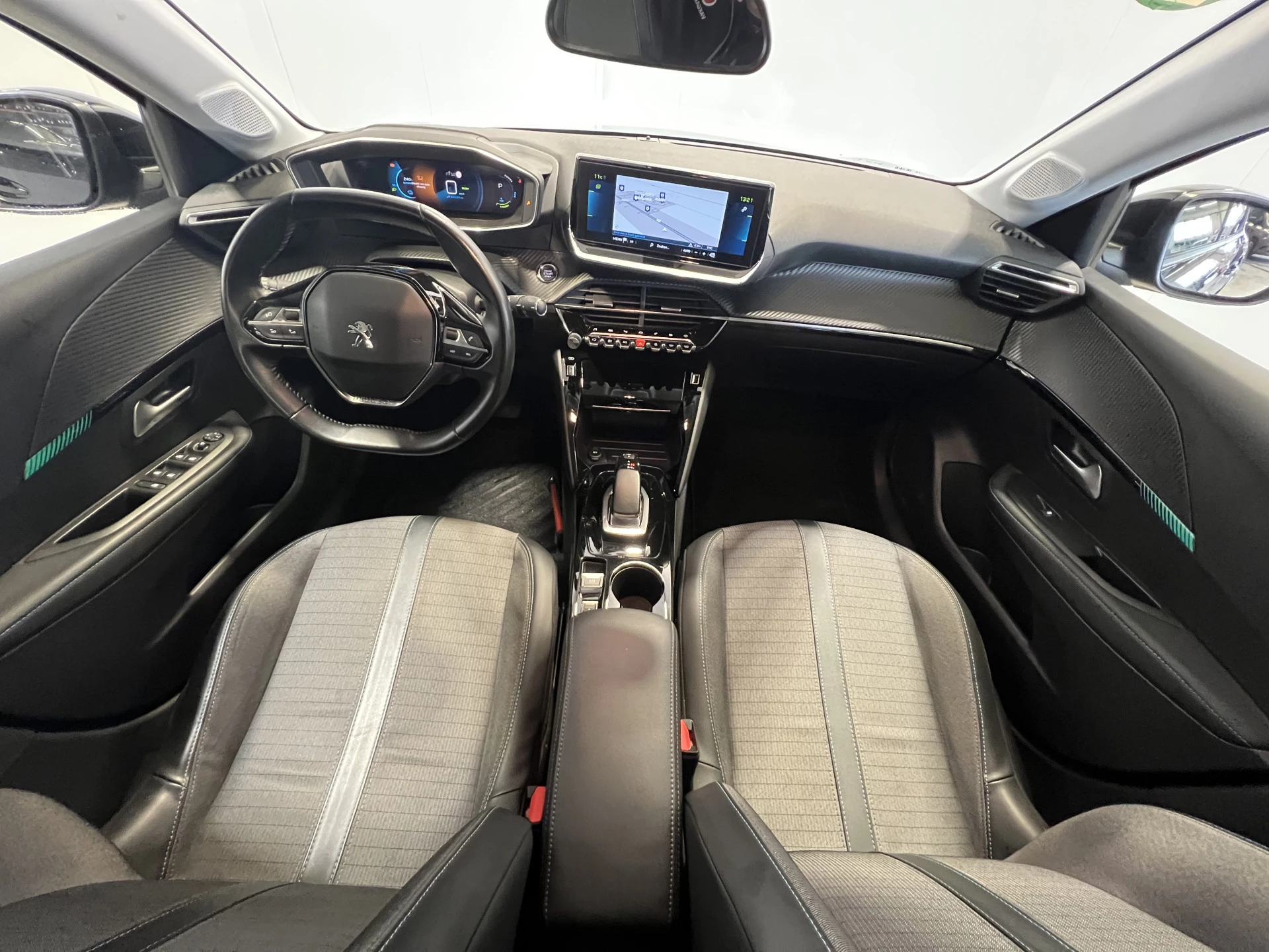 Hoofdafbeelding Peugeot e-208