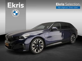 BMW 5 Serie Touring 550e xDrive M-Sportpakket Pro / Panoramadak / Driving assist professional / Bower & Wilkens / Iconic Glow | Ekris Selection