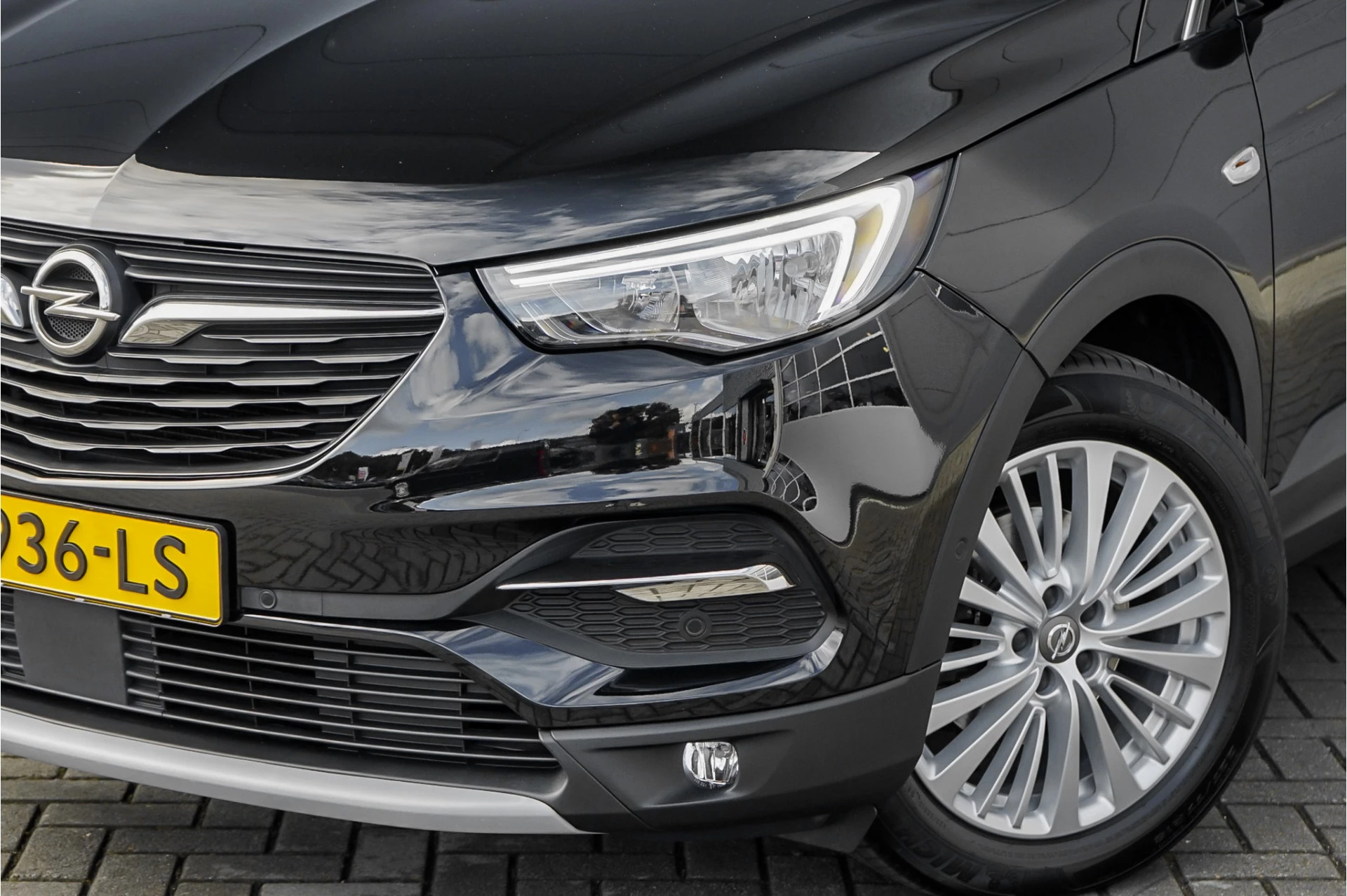 Hoofdafbeelding Opel Grandland X