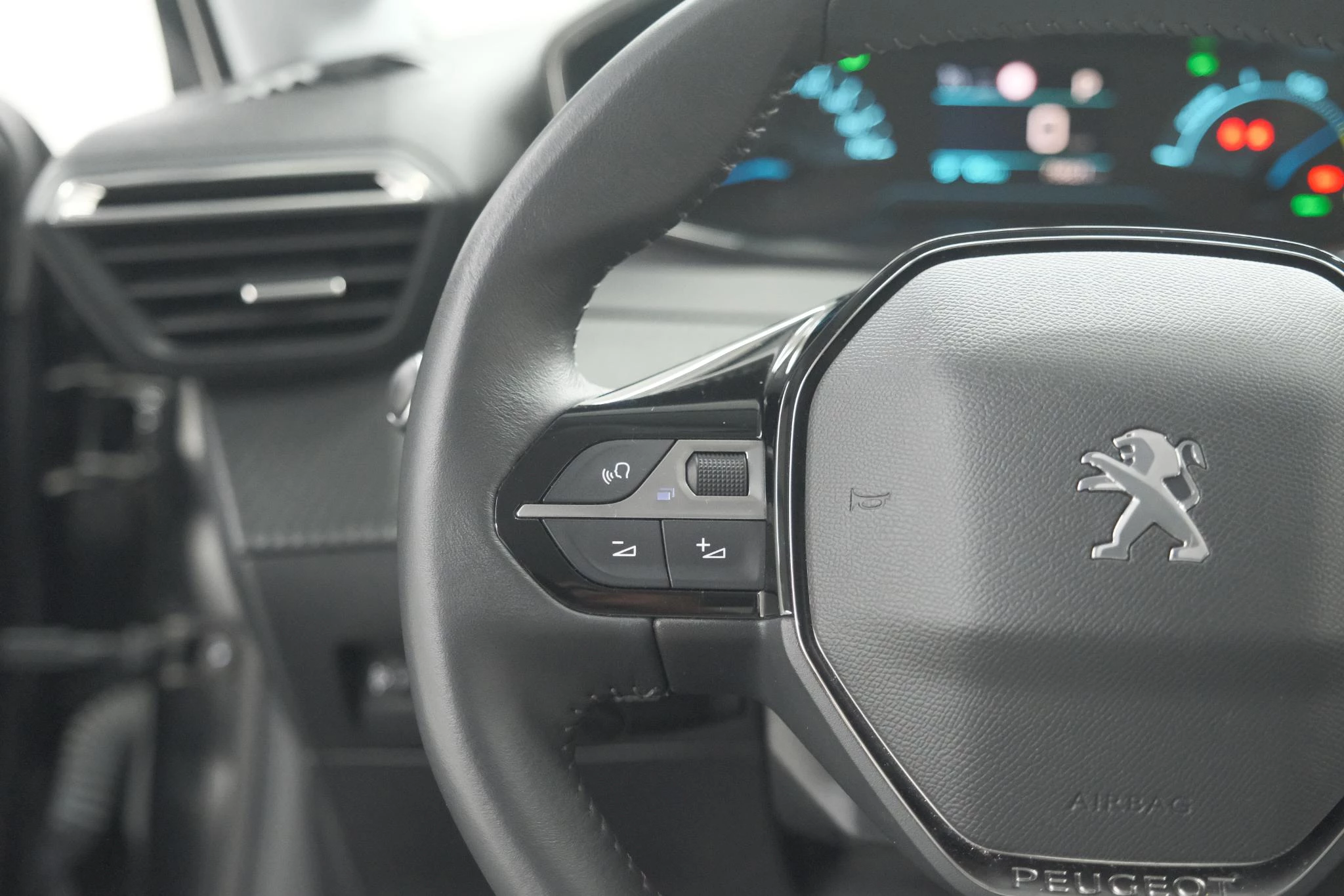 Hoofdafbeelding Peugeot e-208