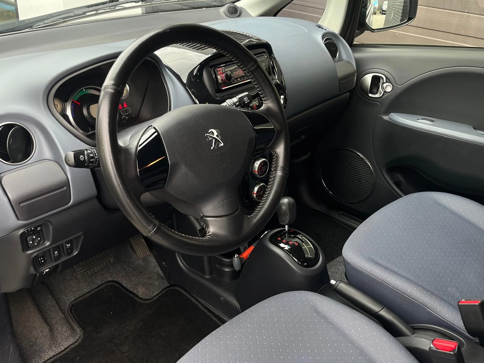 Hoofdafbeelding Peugeot iOn