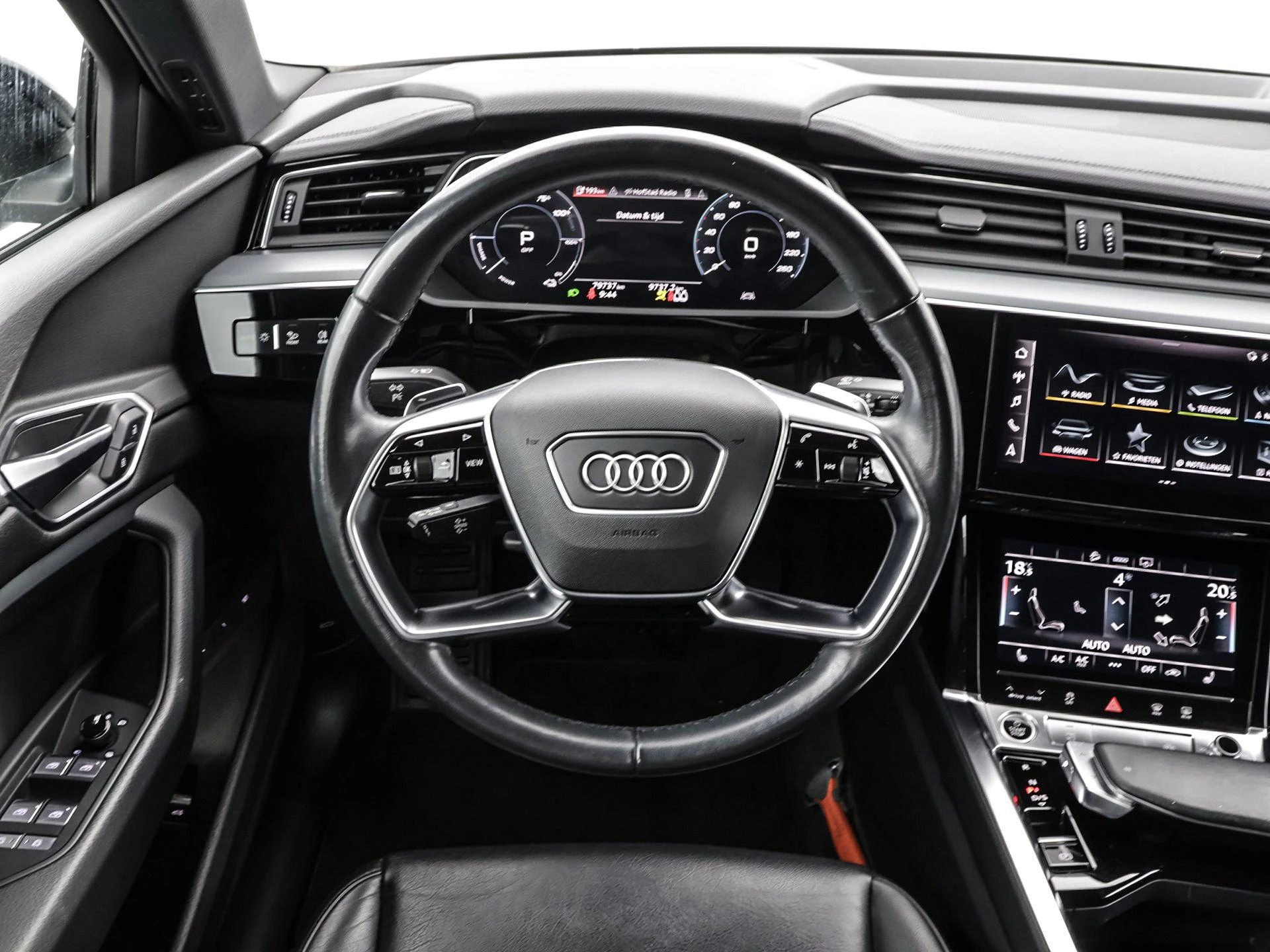 Hoofdafbeelding Audi e-tron