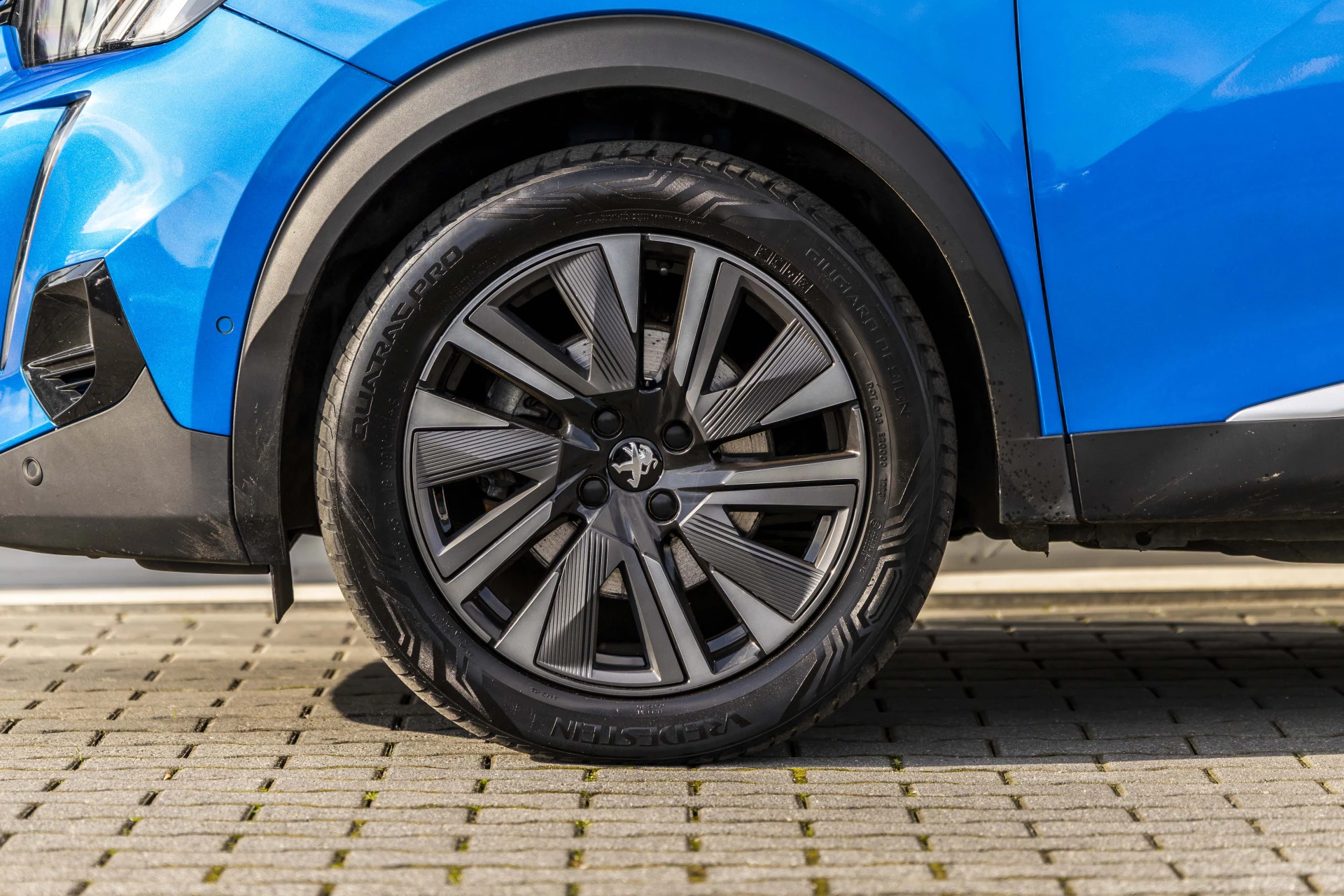 Hoofdafbeelding Peugeot e-2008