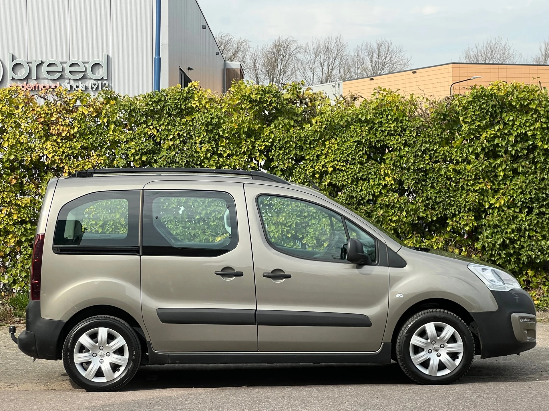 Hoofdafbeelding Peugeot Partner