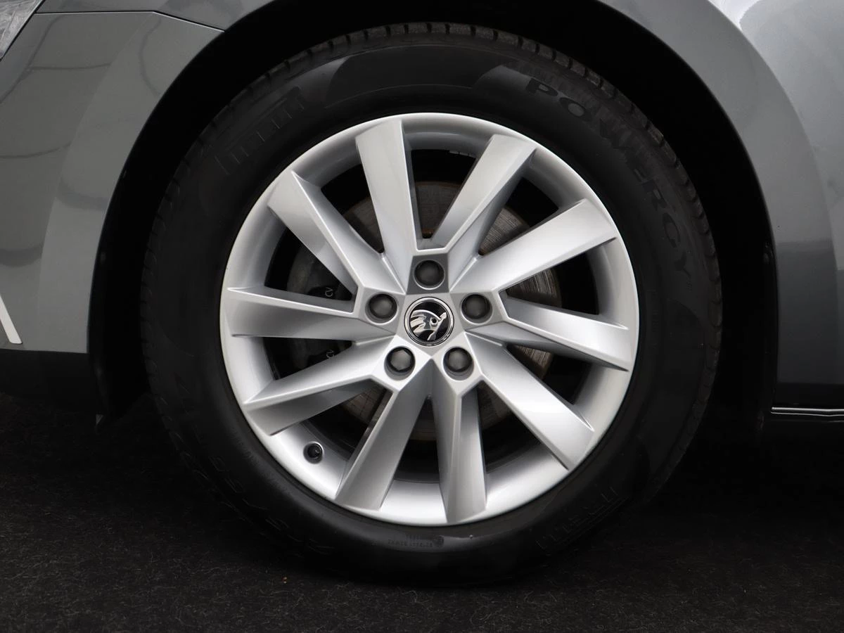 Hoofdafbeelding Škoda Superb