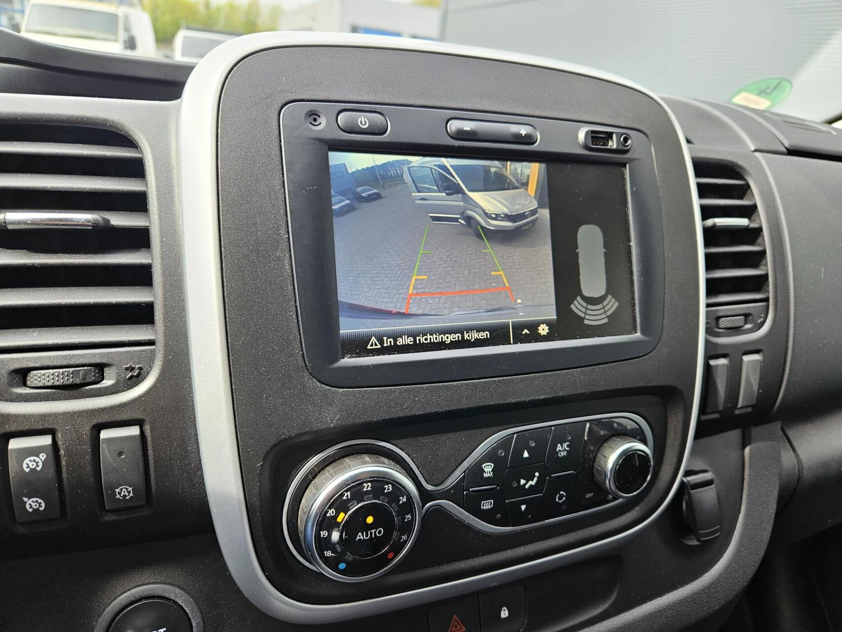 Hoofdafbeelding Nissan NV300