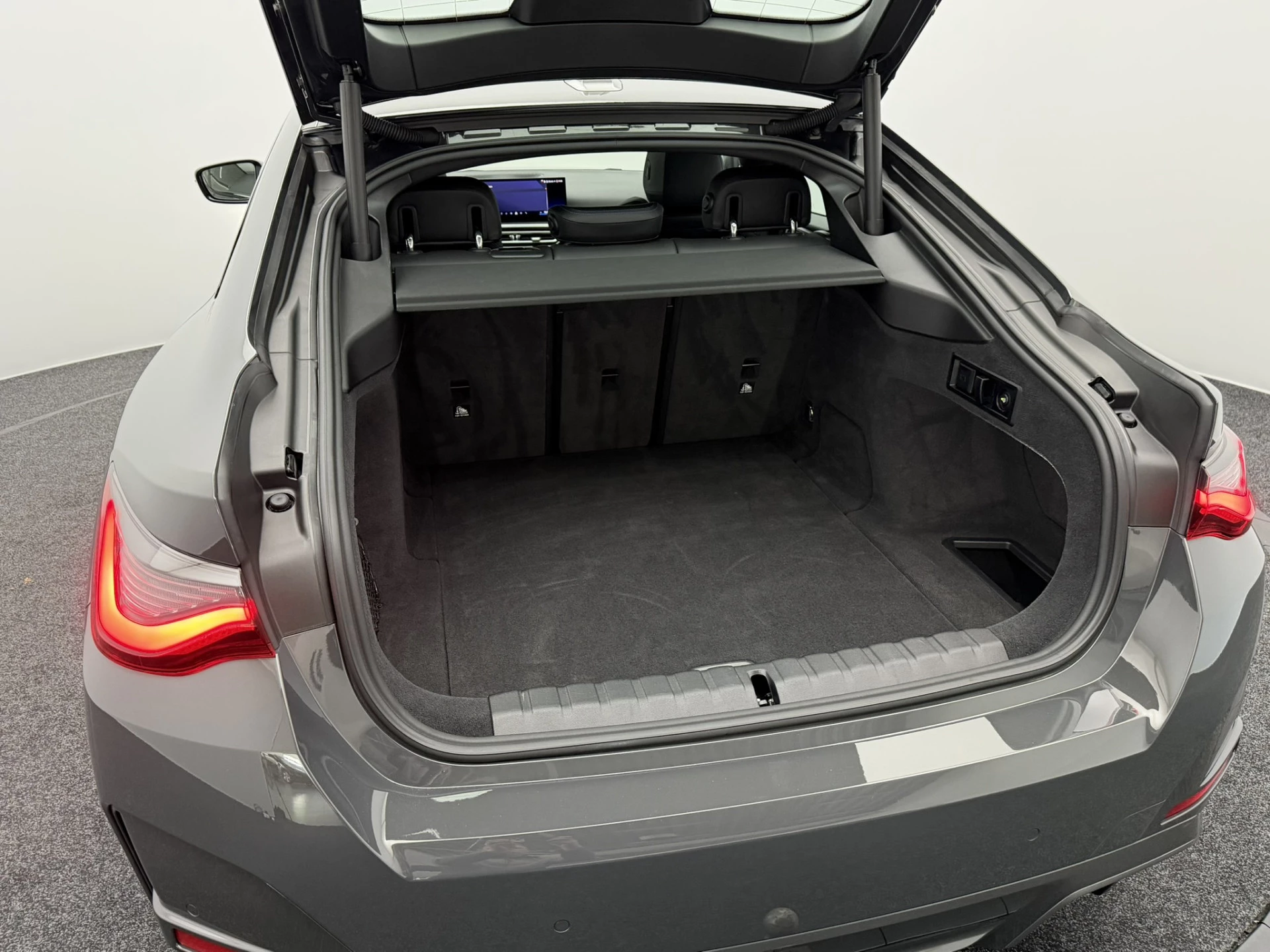 Hoofdafbeelding BMW i4