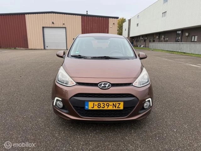 Hoofdafbeelding Hyundai i10