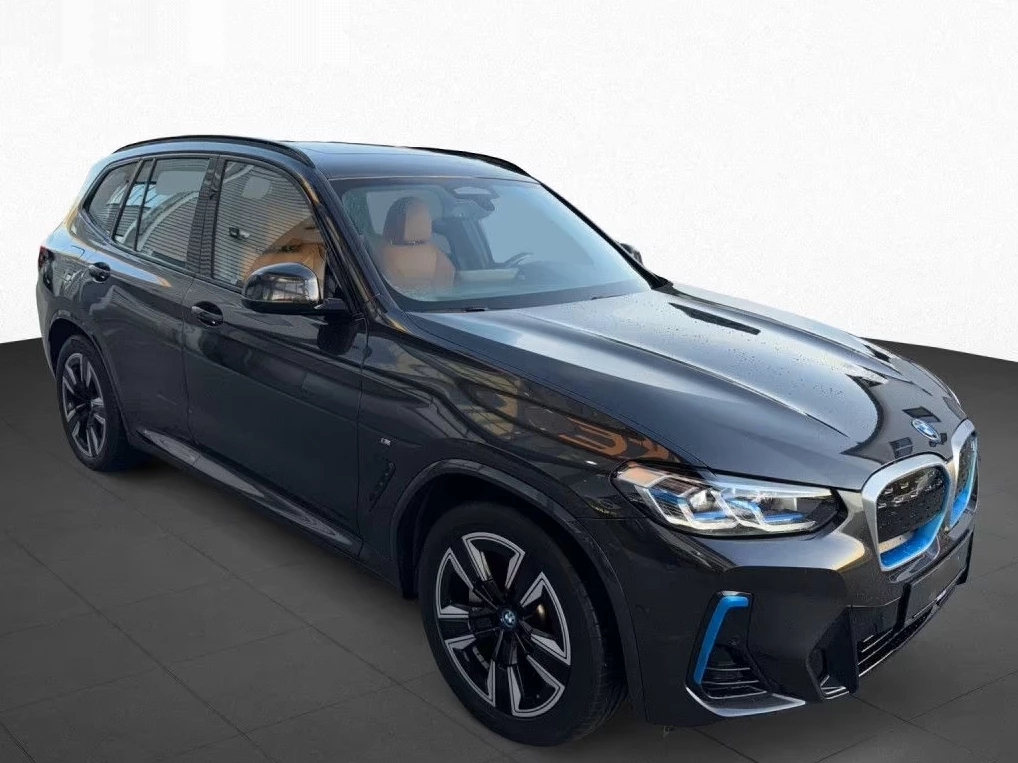Hoofdafbeelding BMW iX3