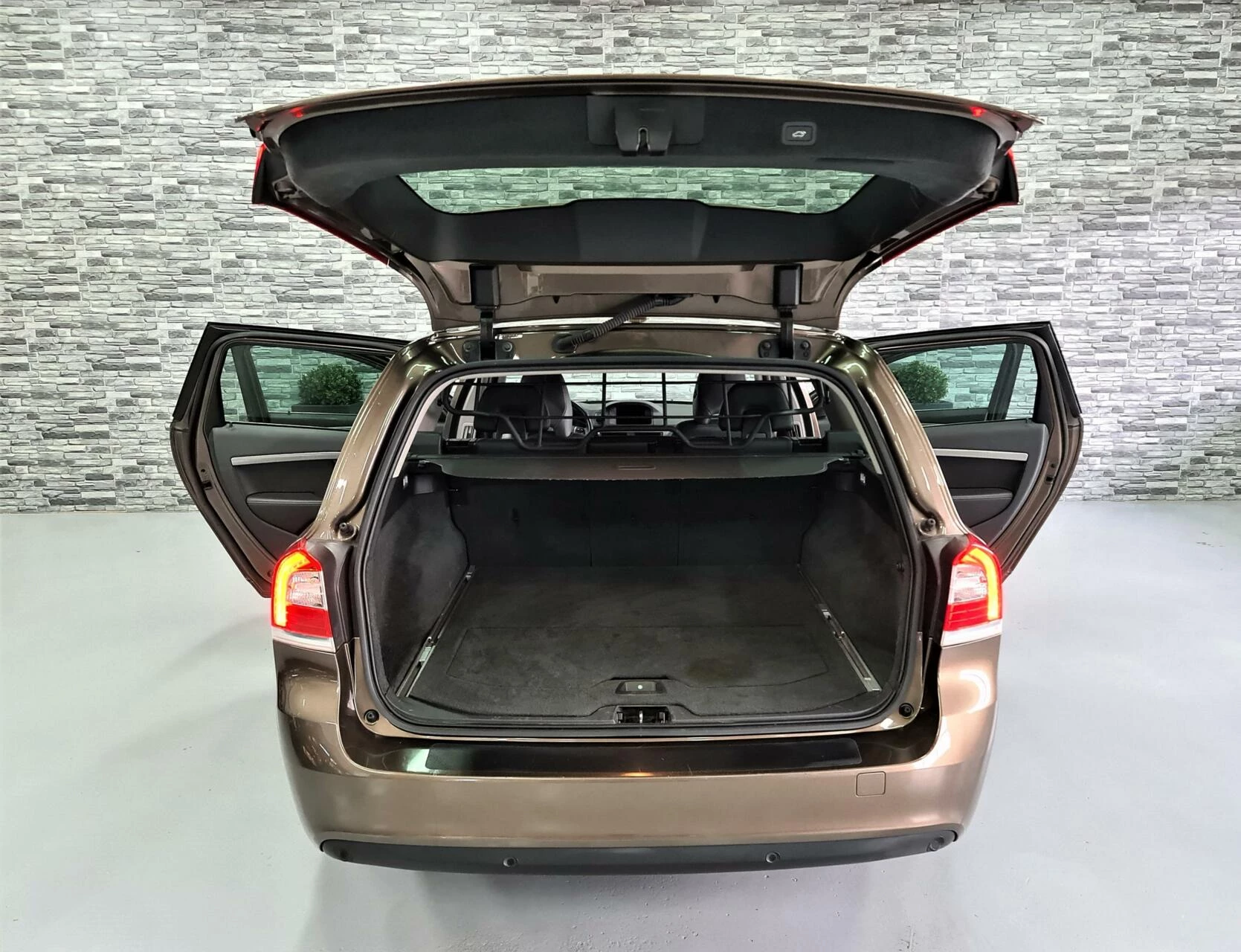 Hoofdafbeelding Volvo V70