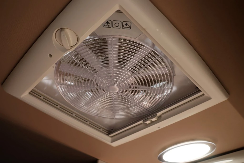 Hoofdafbeelding McLouis Carat 473