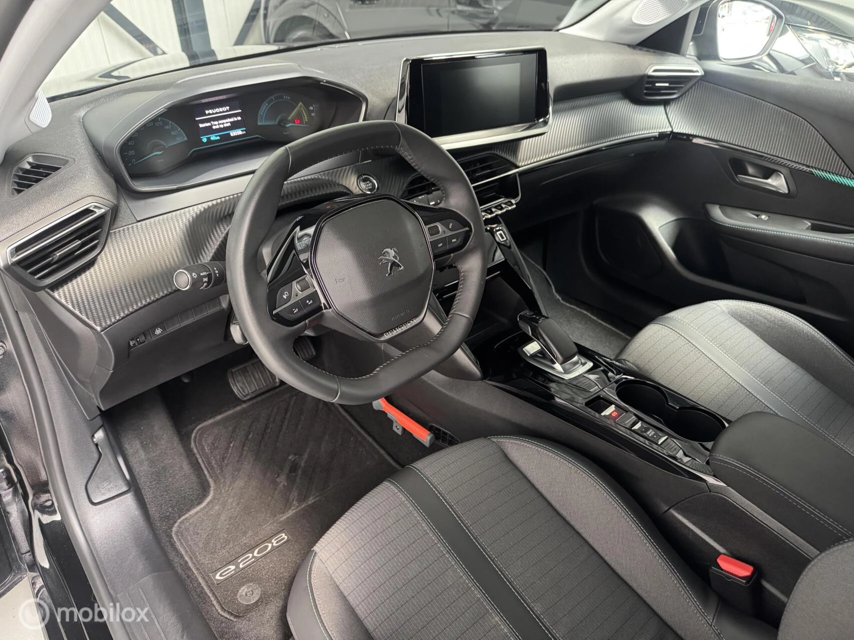 Hoofdafbeelding Peugeot e-208