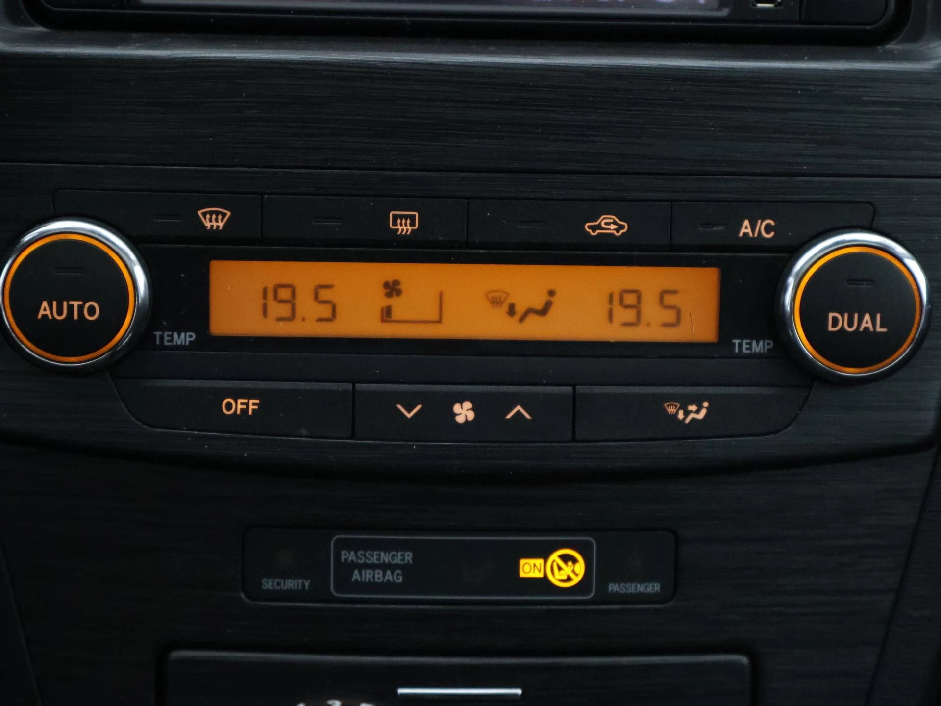 Hoofdafbeelding Toyota Avensis