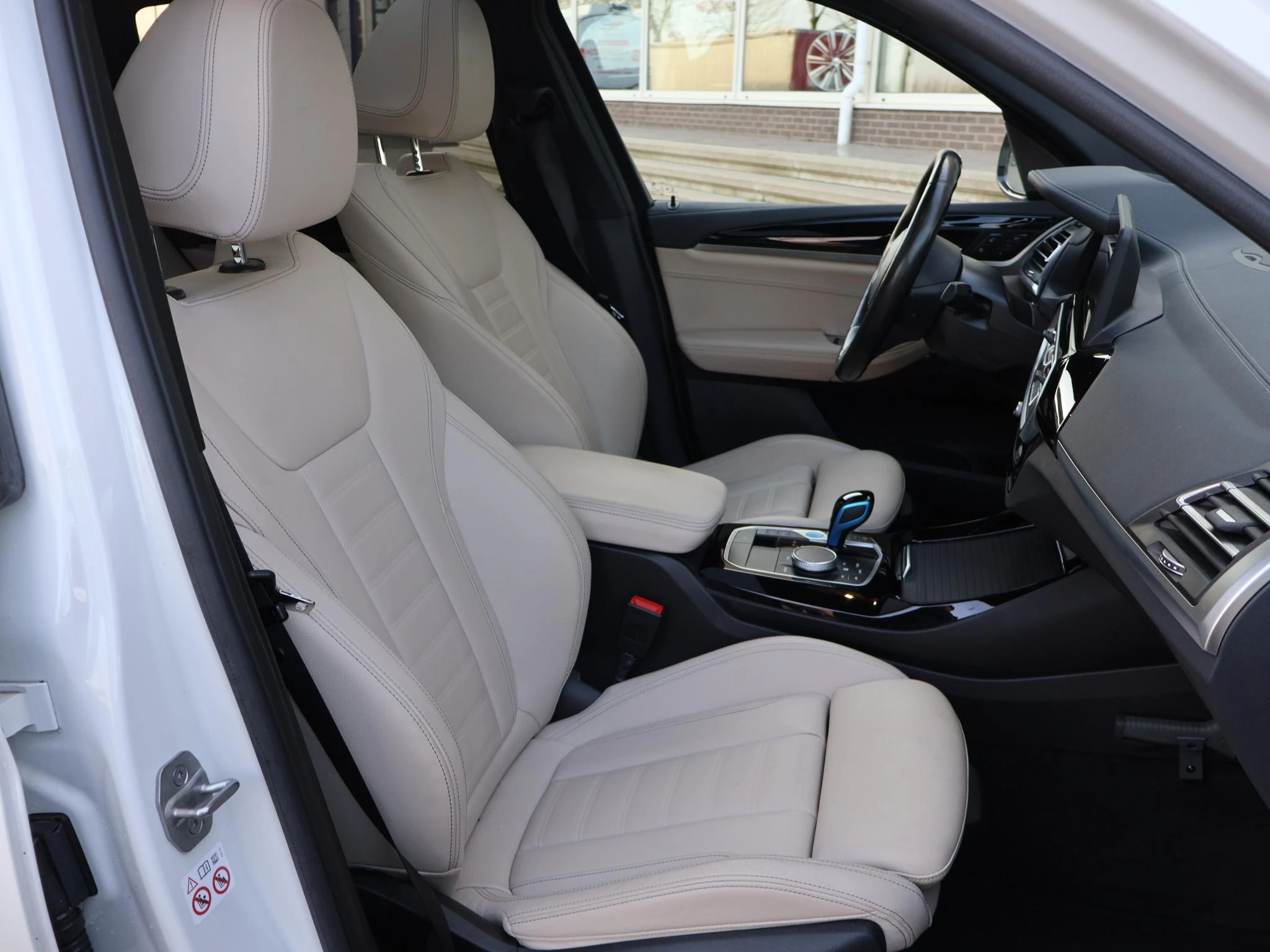 Hoofdafbeelding BMW iX3